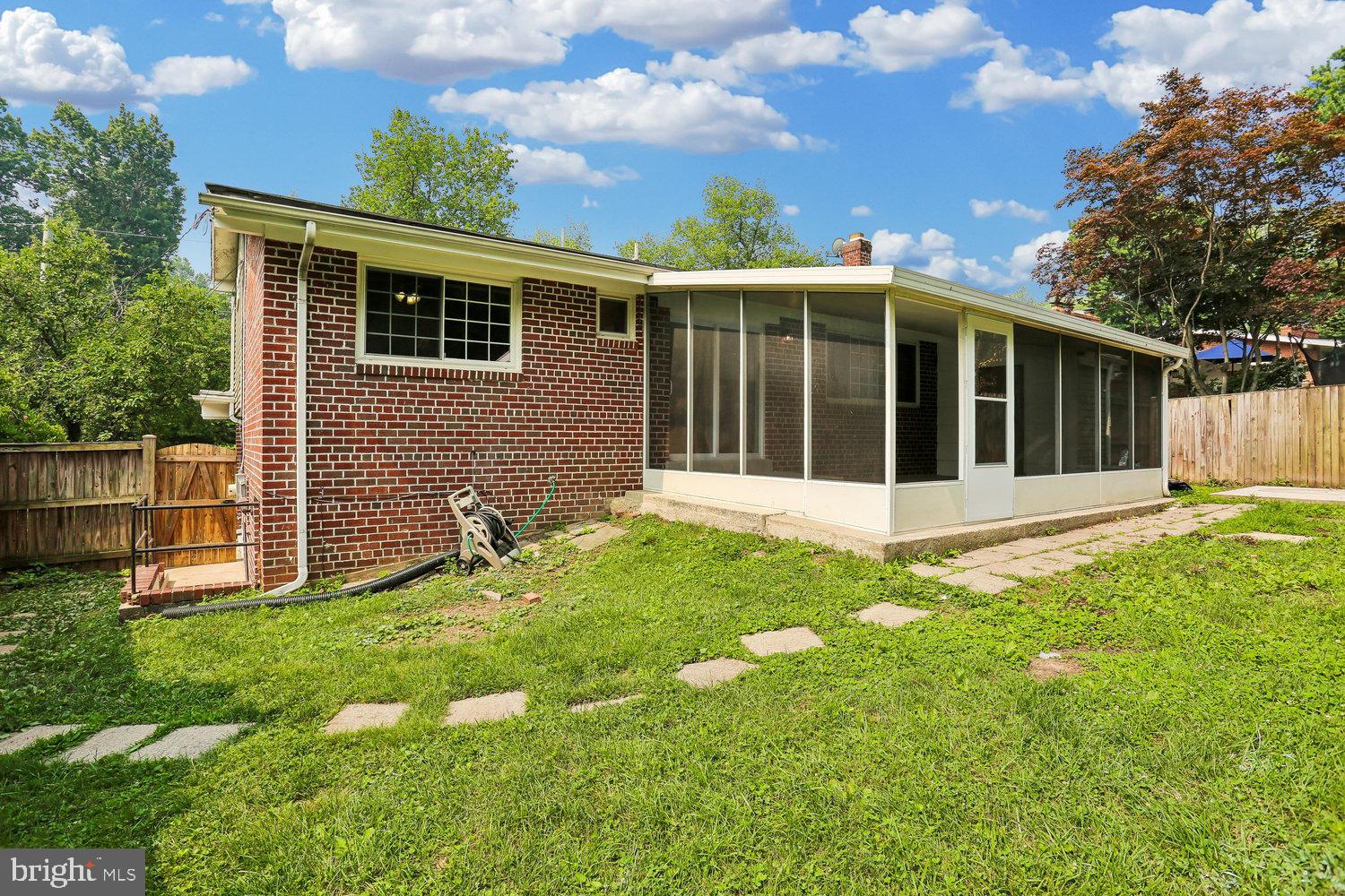 KEMP MILL - Residential