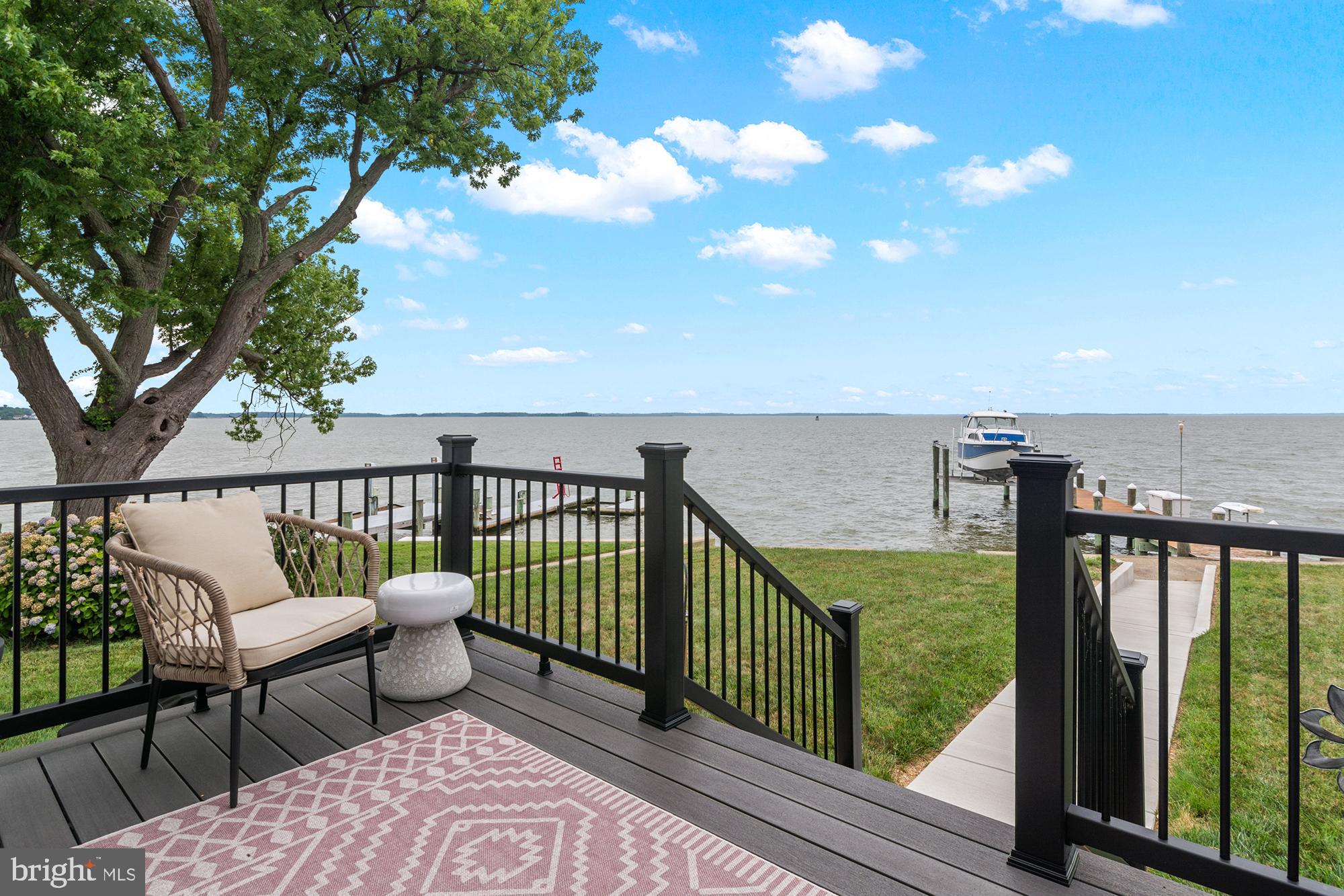 HOLLY NECK - Residential