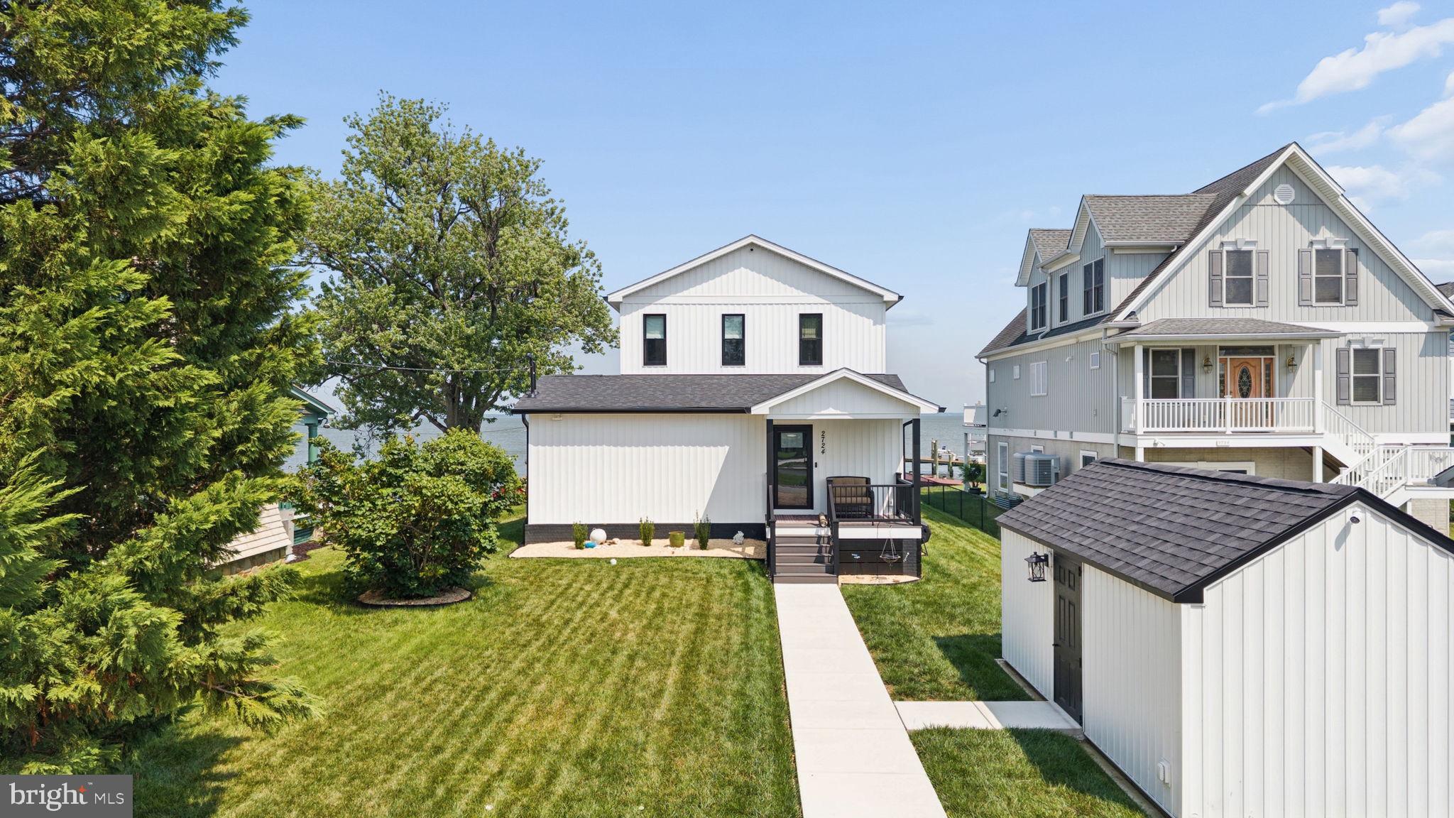 HOLLY NECK - Residential