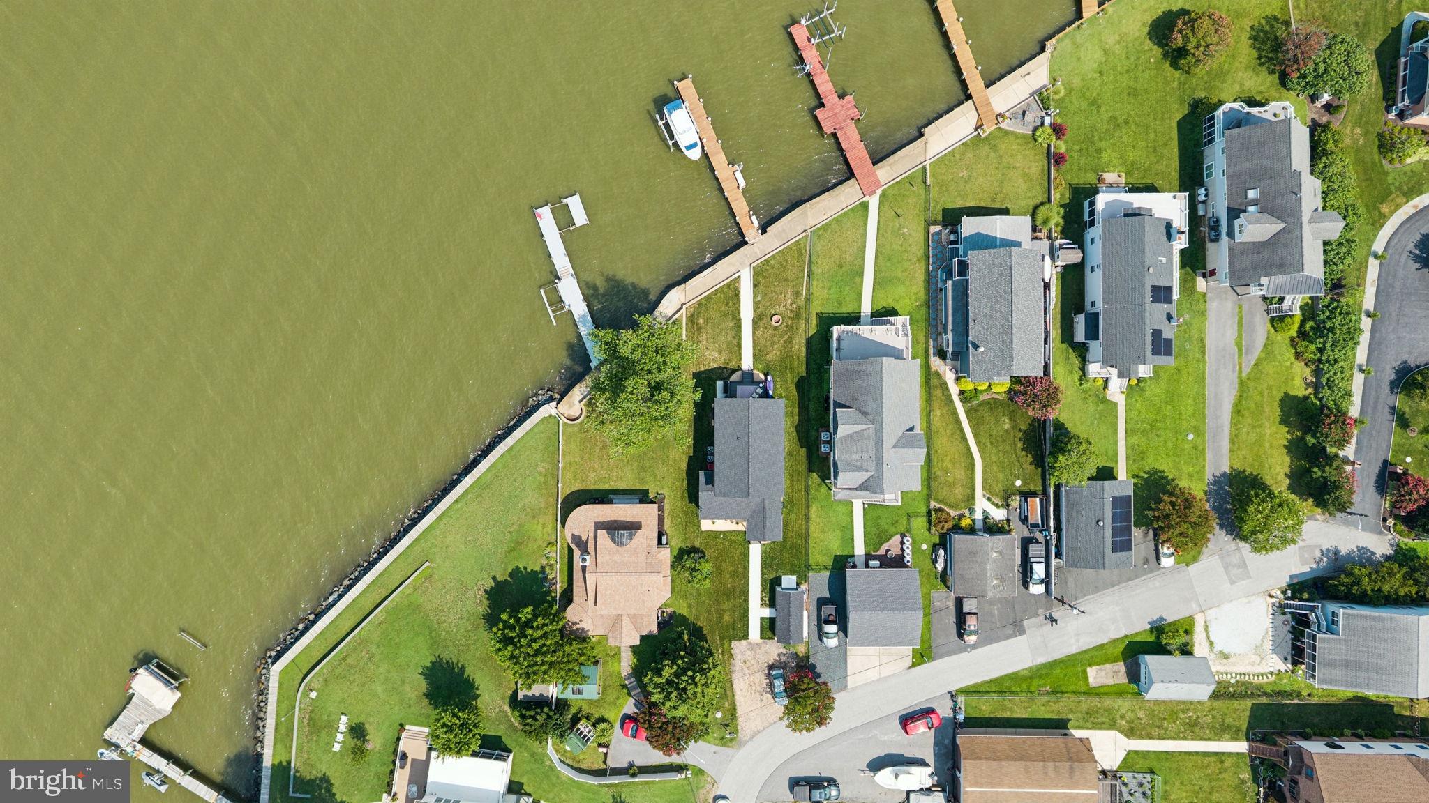 HOLLY NECK - Residential