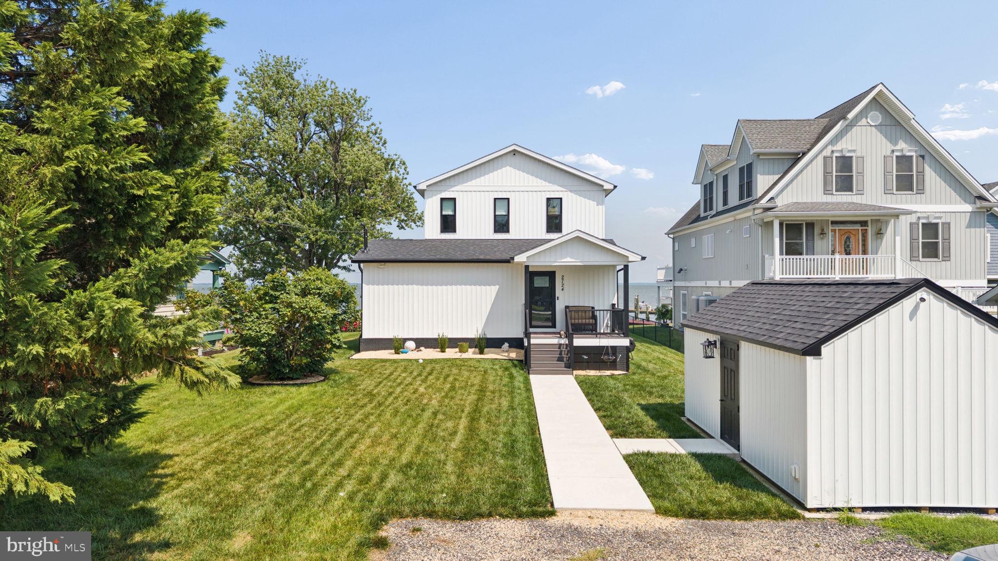 HOLLY NECK - Residential