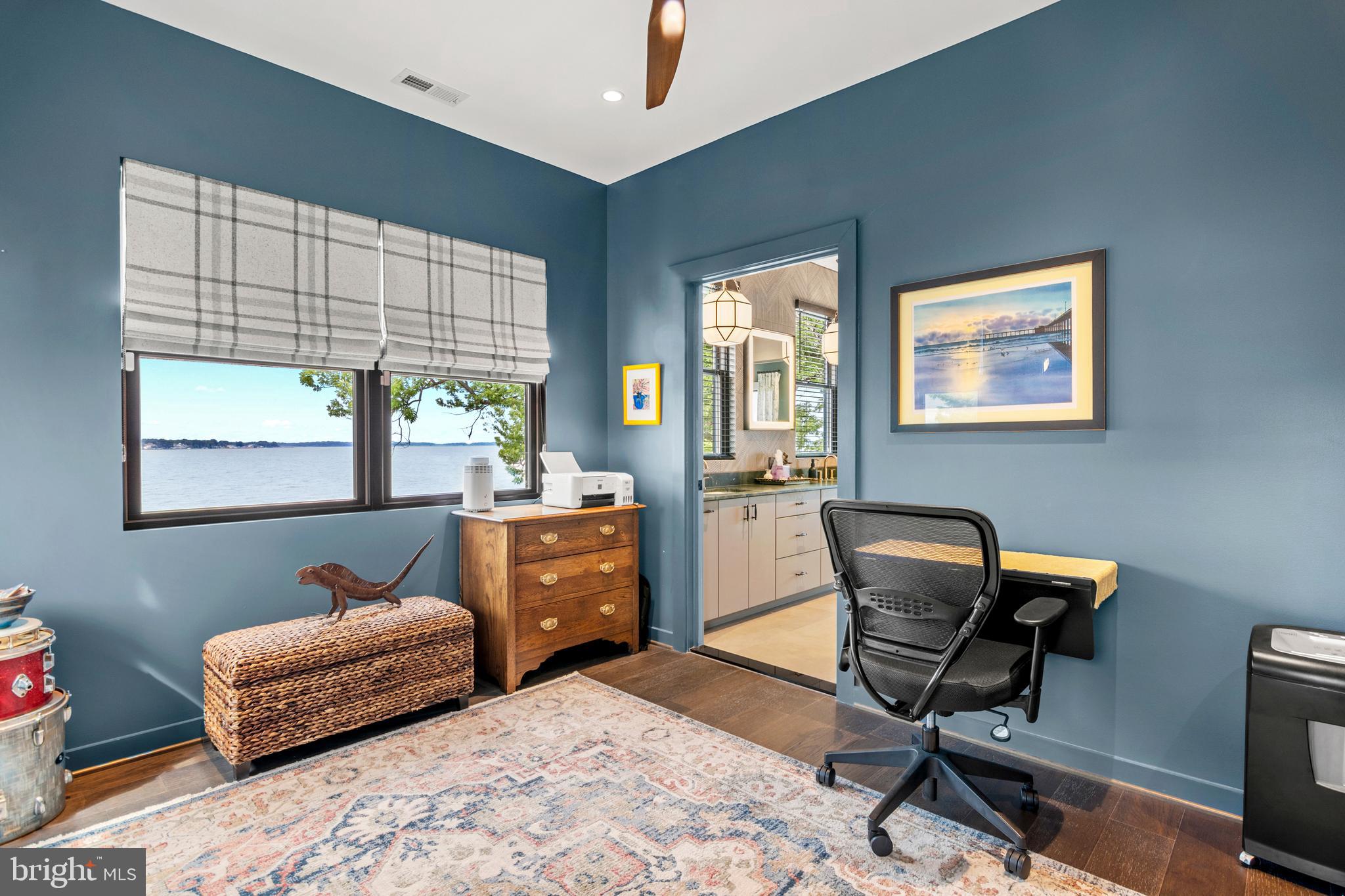 HOLLY NECK - Residential