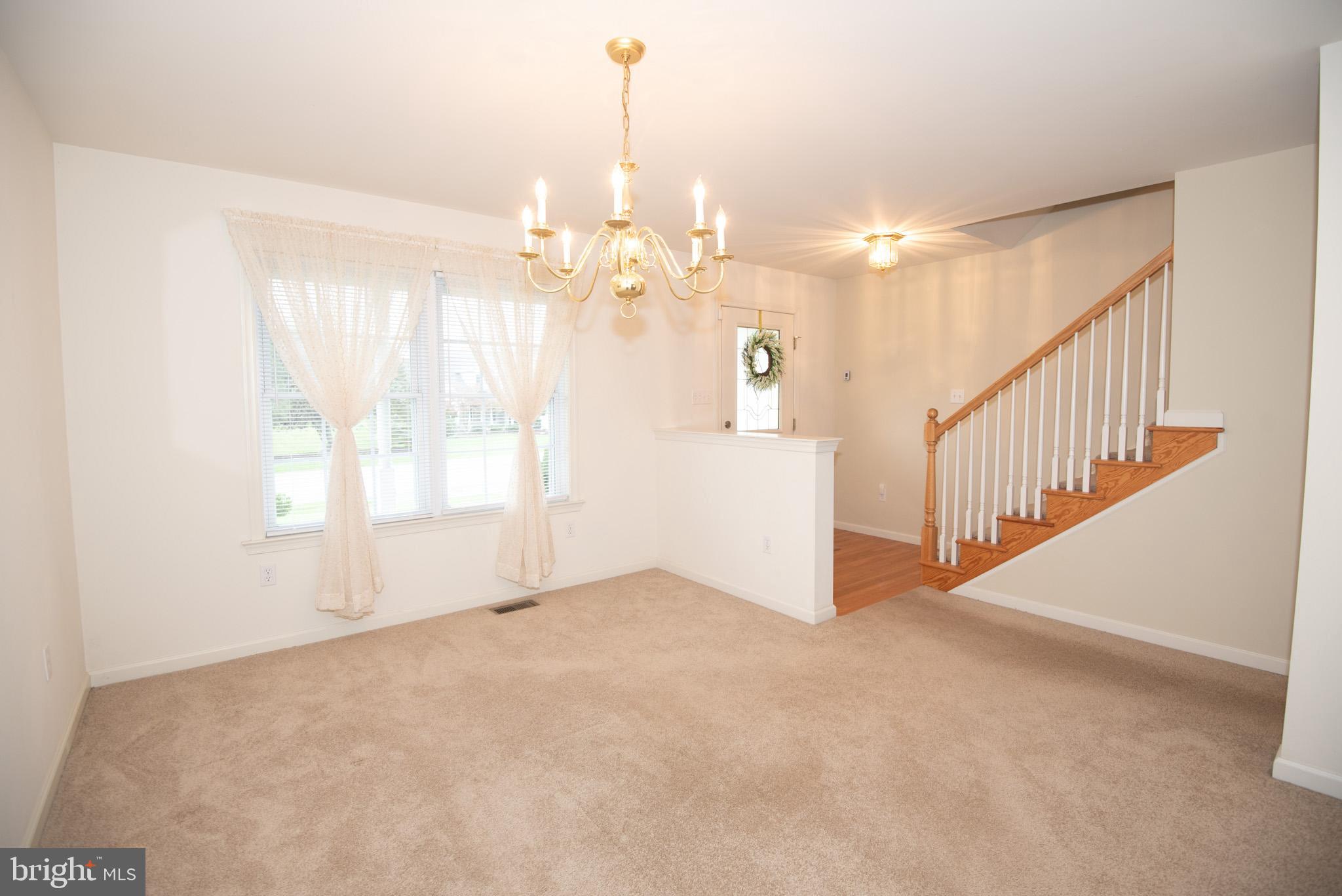 WINDSOR MANOR - Residential