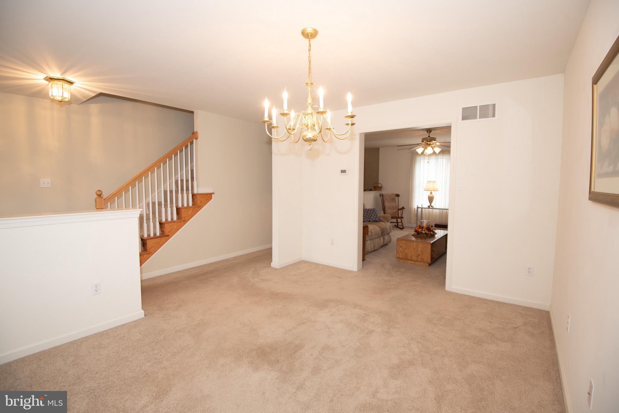 WINDSOR MANOR - Residential