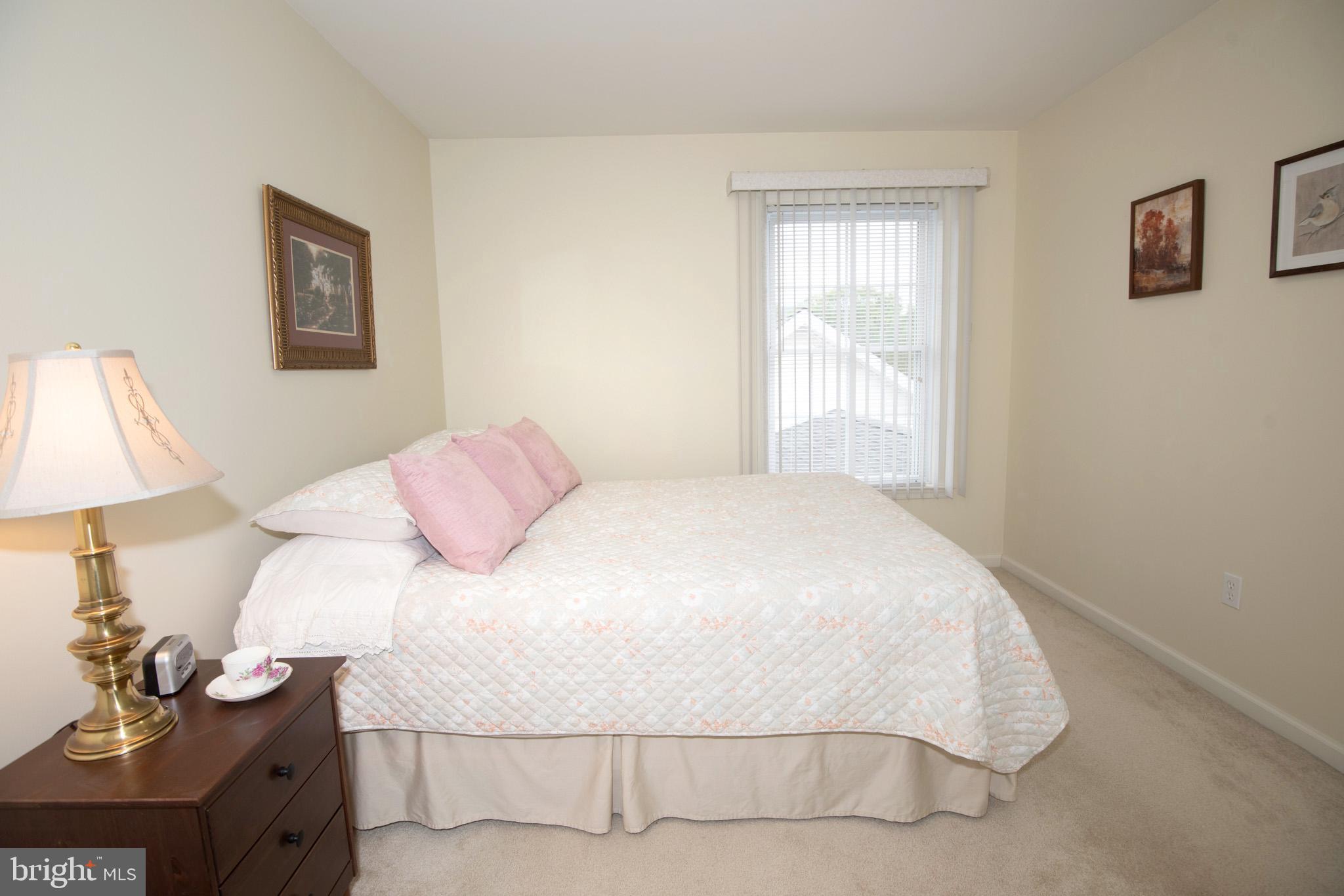 WINDSOR MANOR - Residential
