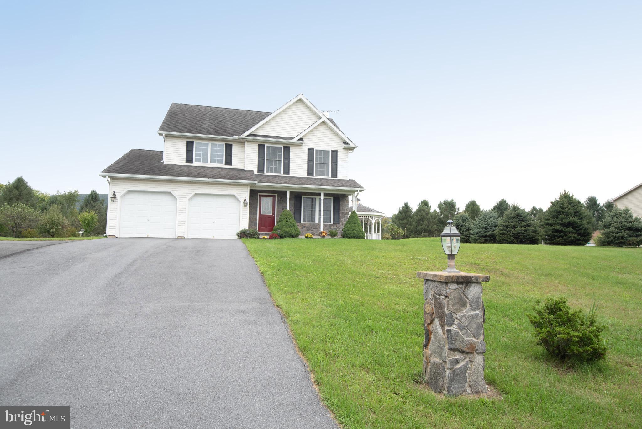 WINDSOR MANOR - Residential
