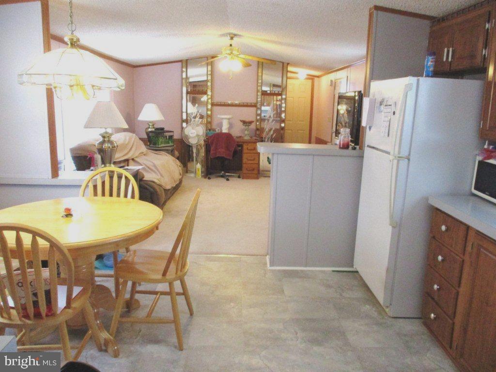 DEERFIELD VILLAGE MHP - Residential