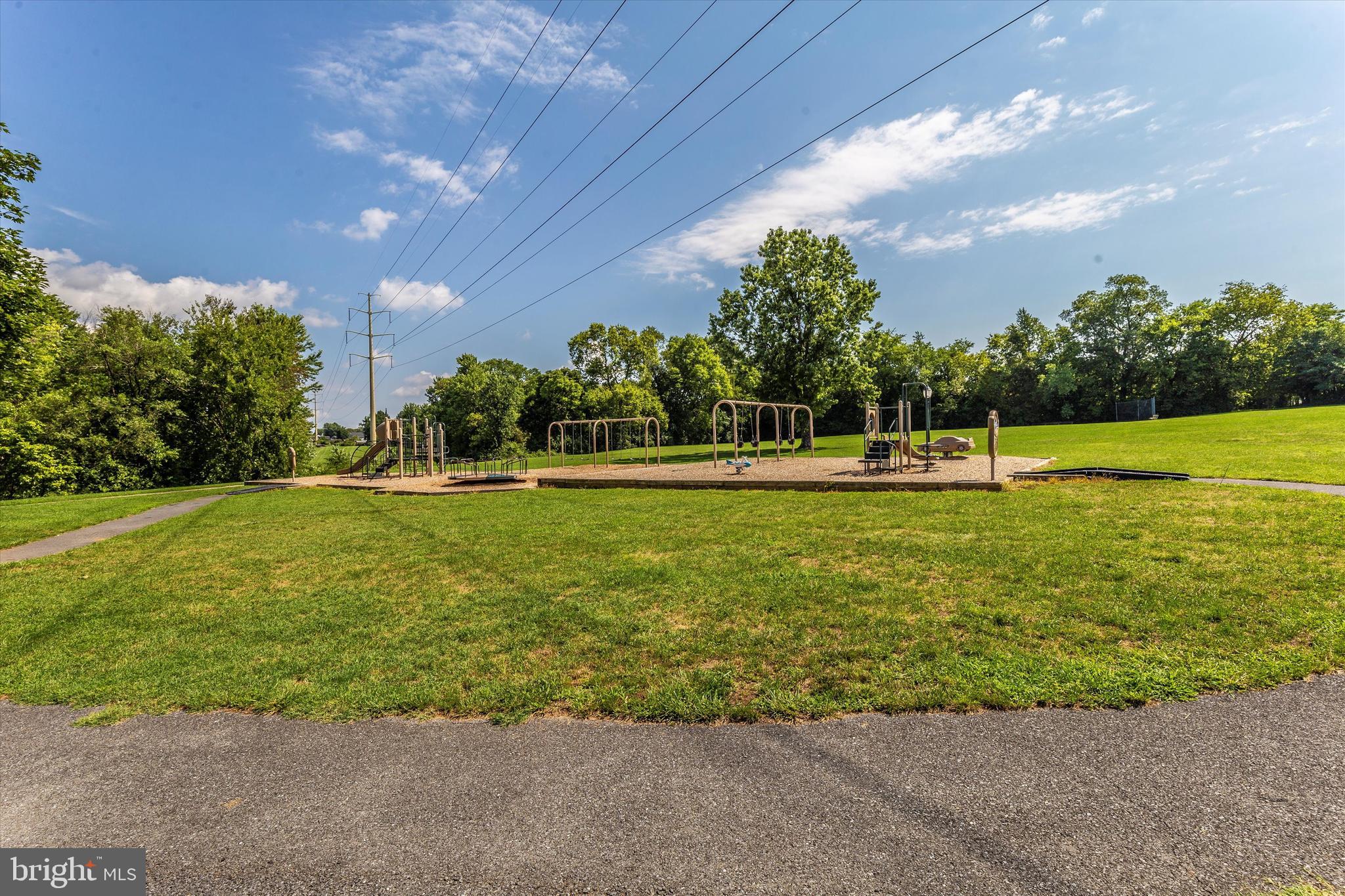 FREDERICKTOWNE VILLAGE - Residential