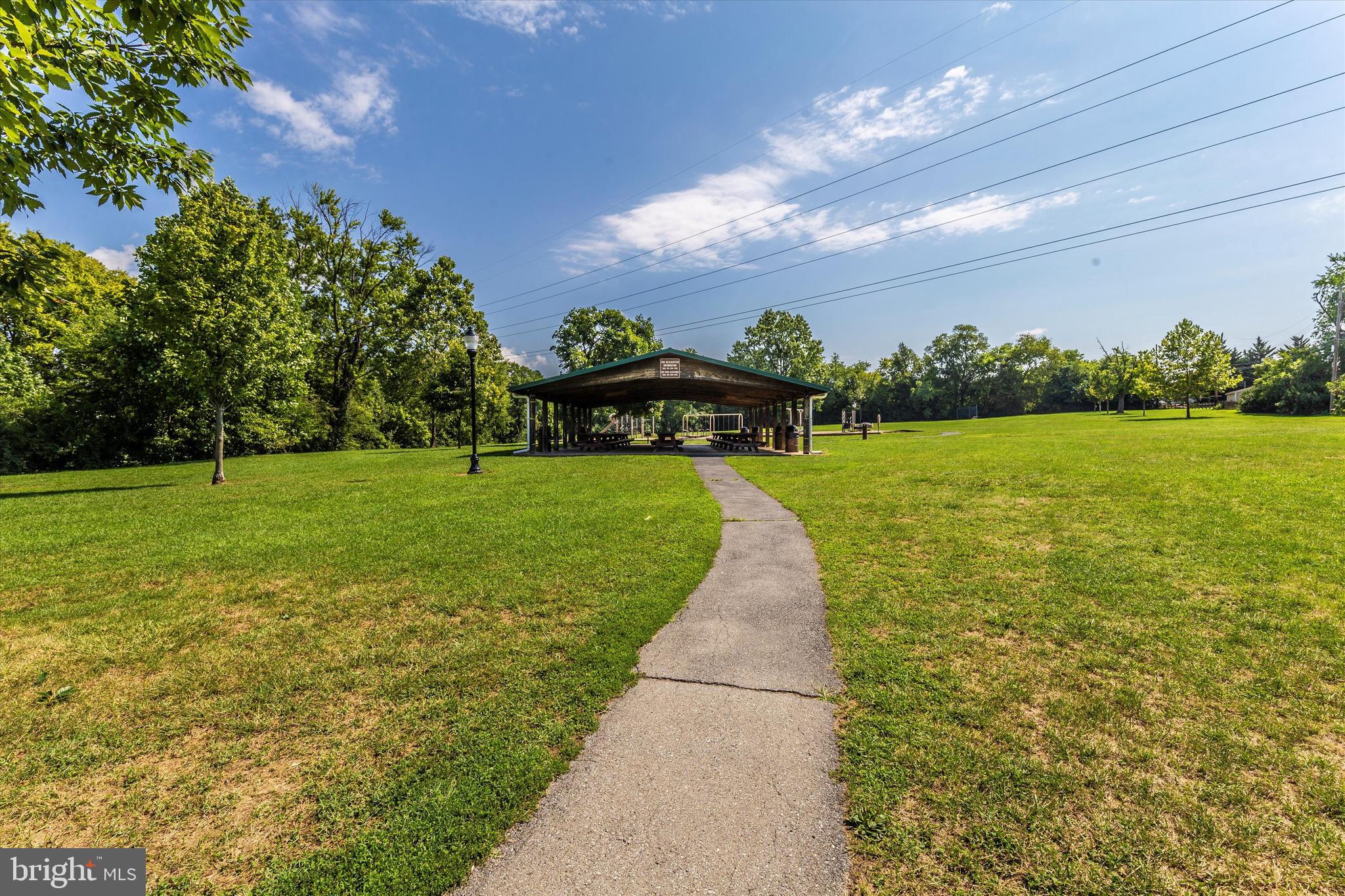 FREDERICKTOWNE VILLAGE - Residential