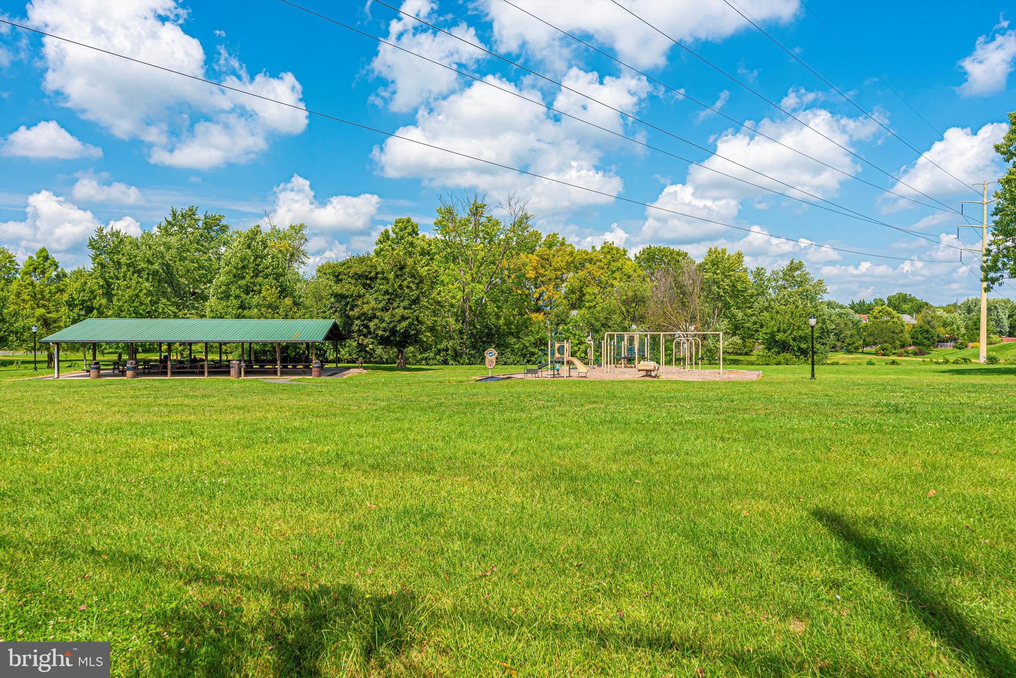 FREDERICKTOWNE VILLAGE - Residential
