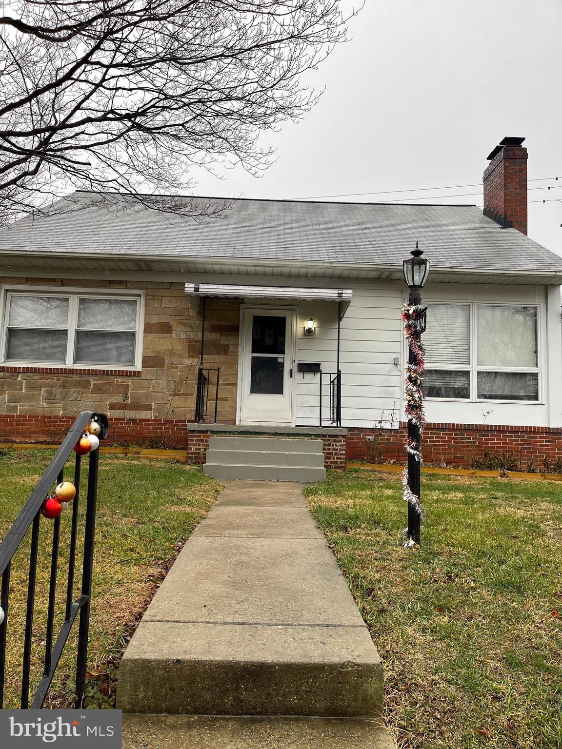 Well Kept Home with hardwood floors. Situated on two parcels, which has a total lot of 0.5 acres offers outside space. Has a lot of potential to create your lifestyle.