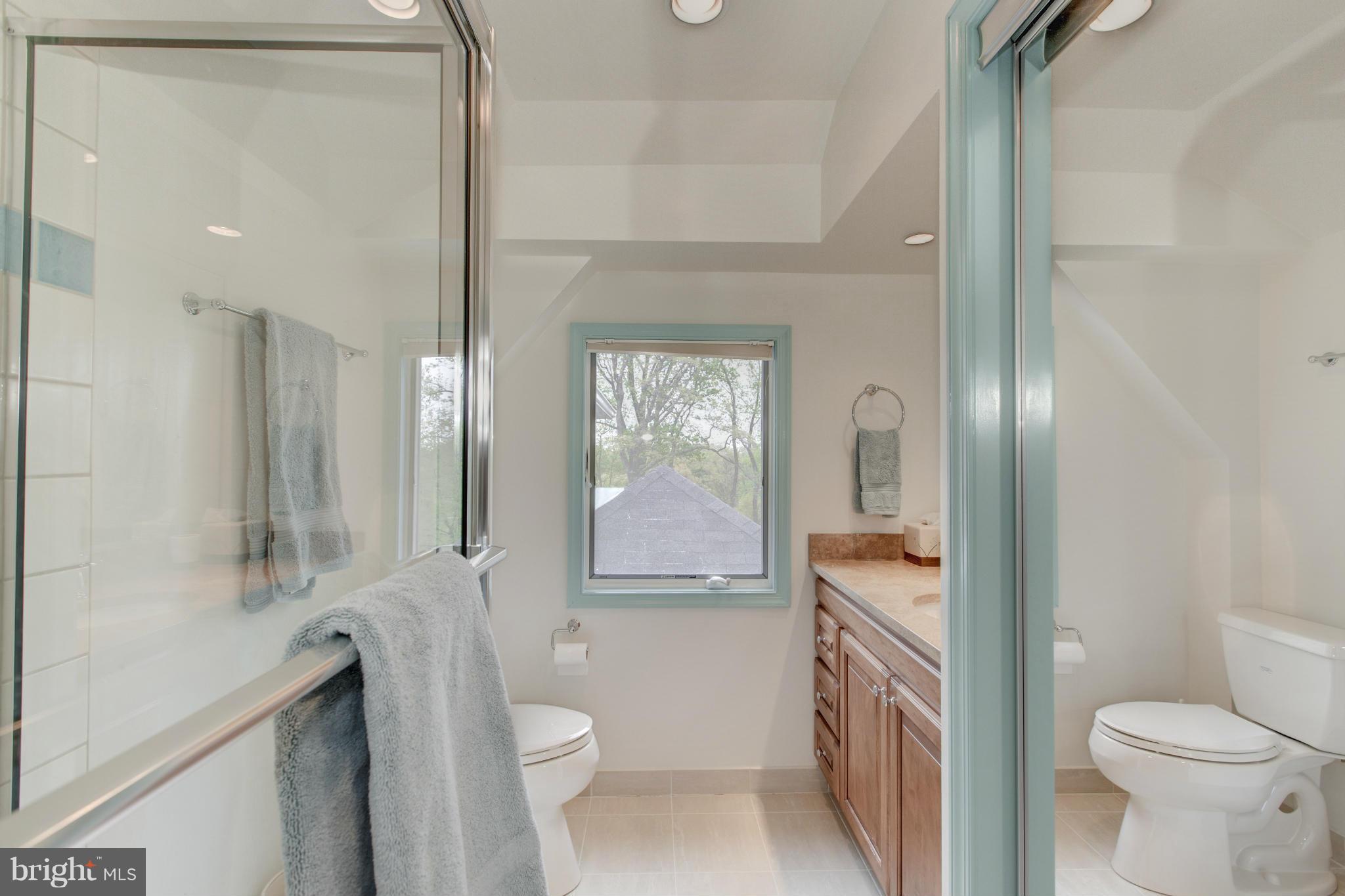 FOREST HILLS - Residential