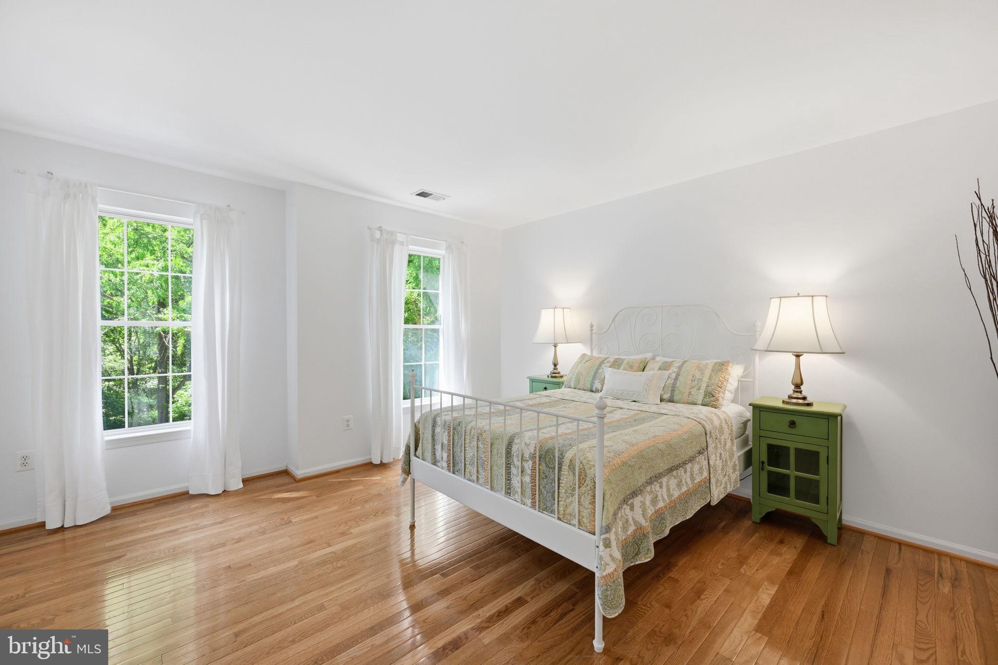 KING FARM WATKINS POND - Residential