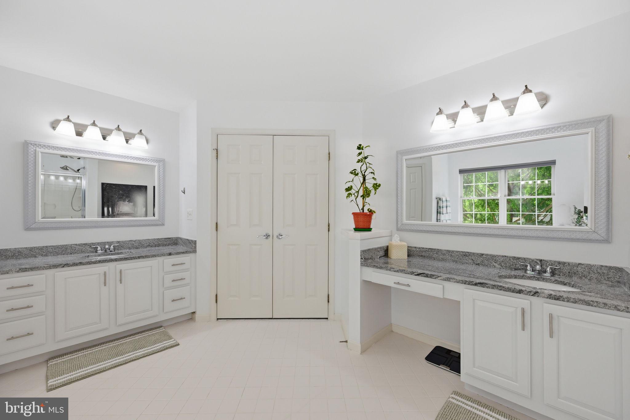 KING FARM WATKINS POND - Residential