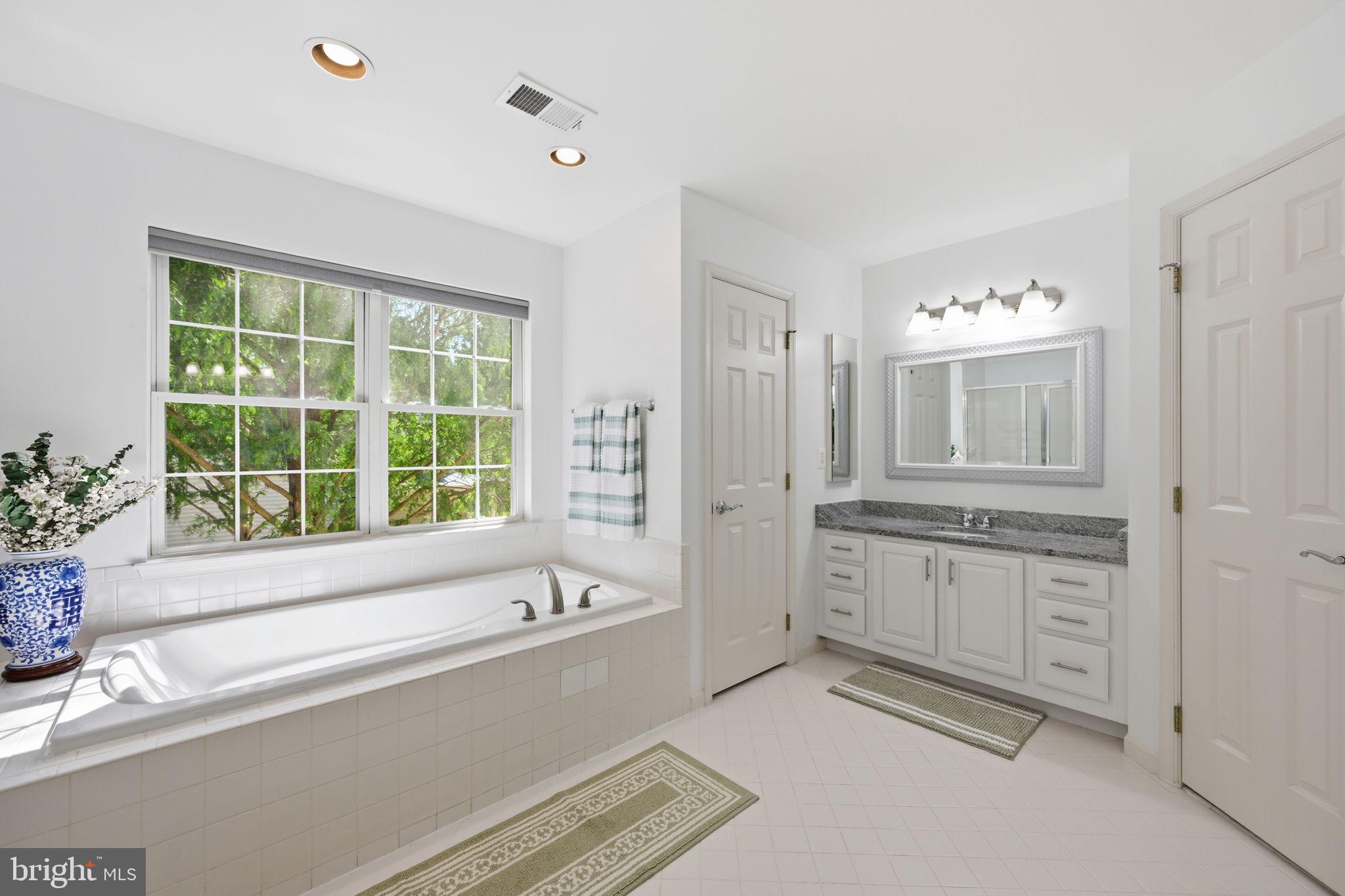 KING FARM WATKINS POND - Residential