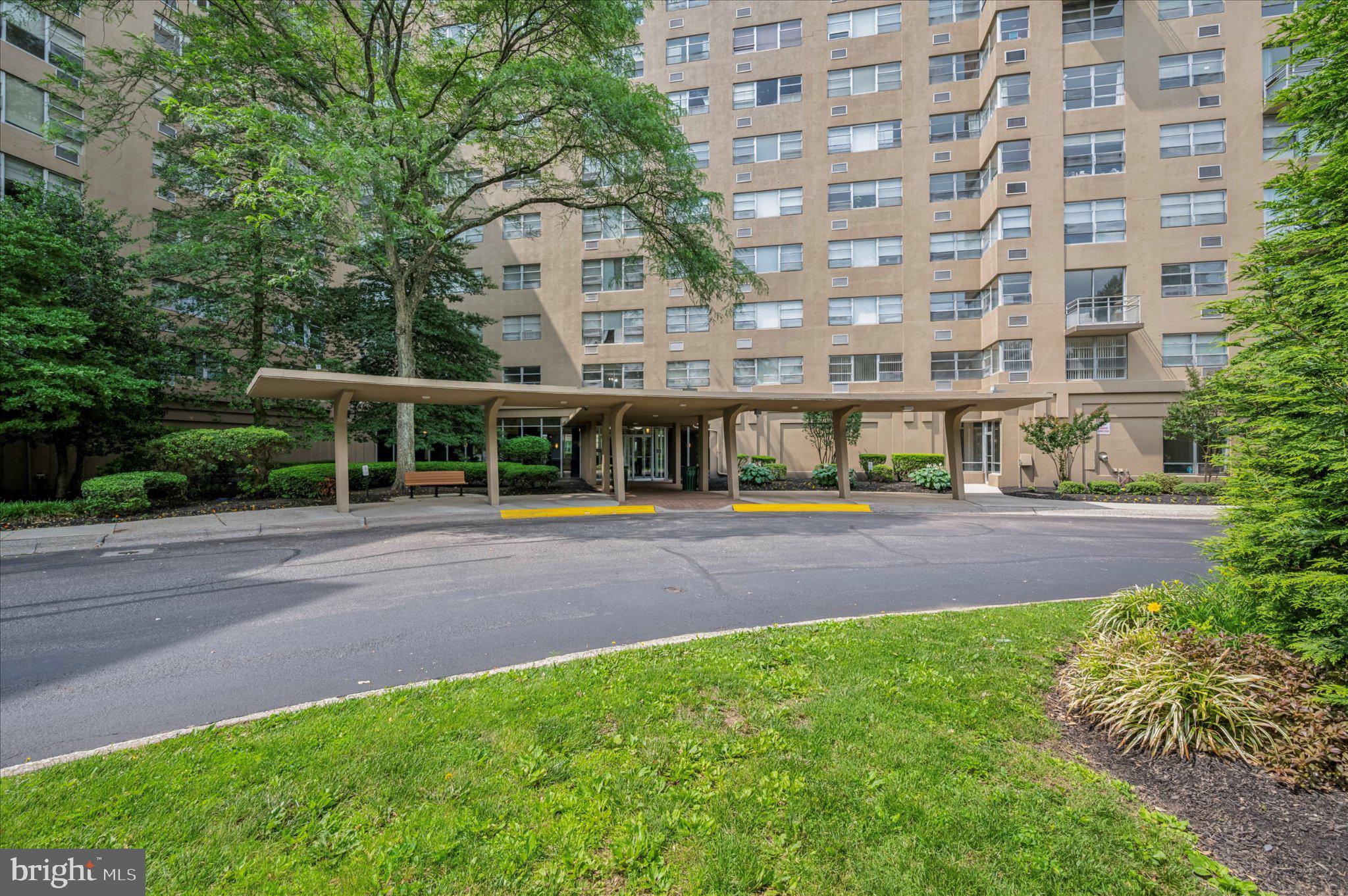 RADNOR HOUSE - Residential