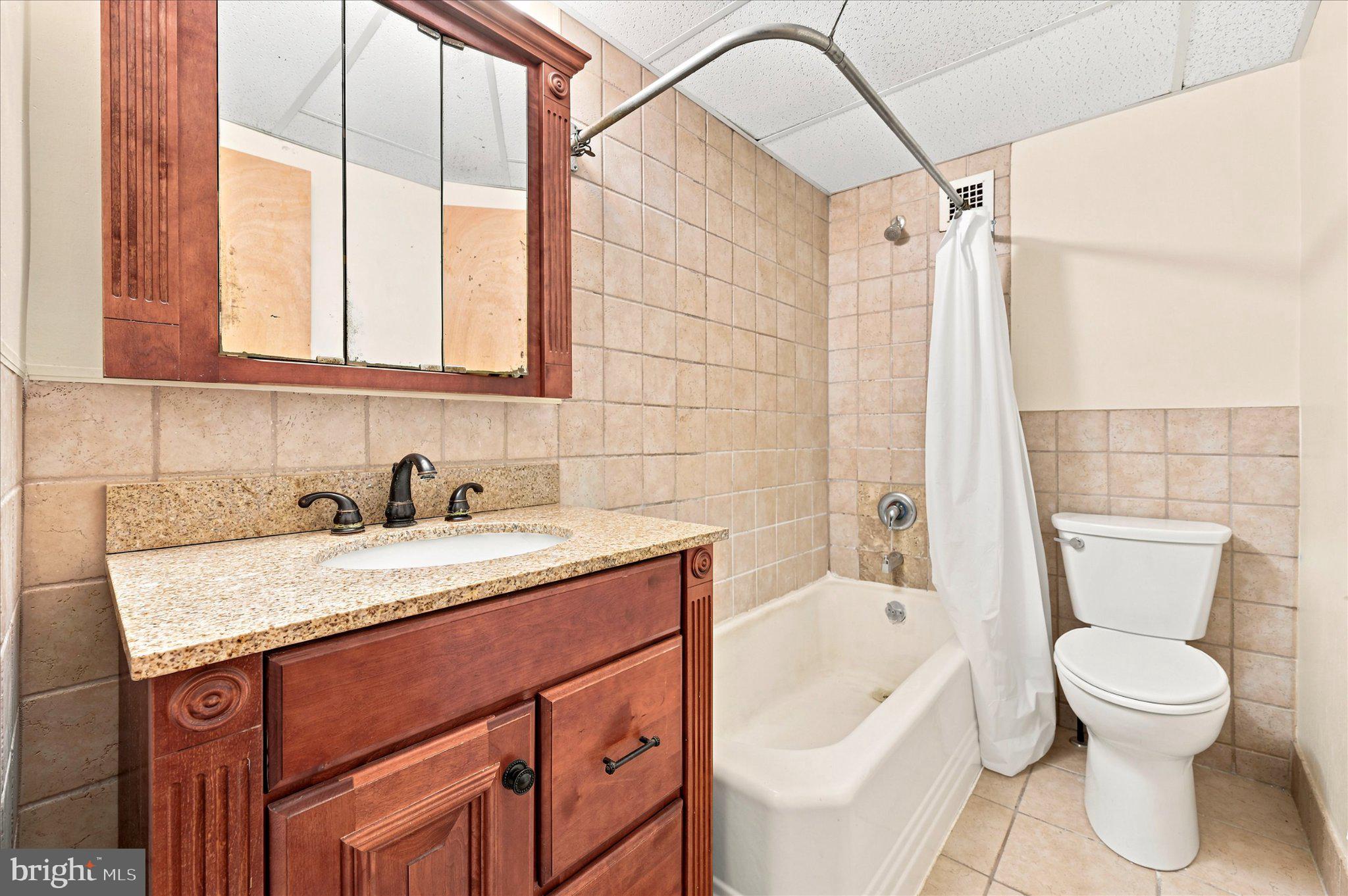 RADNOR HOUSE - Residential