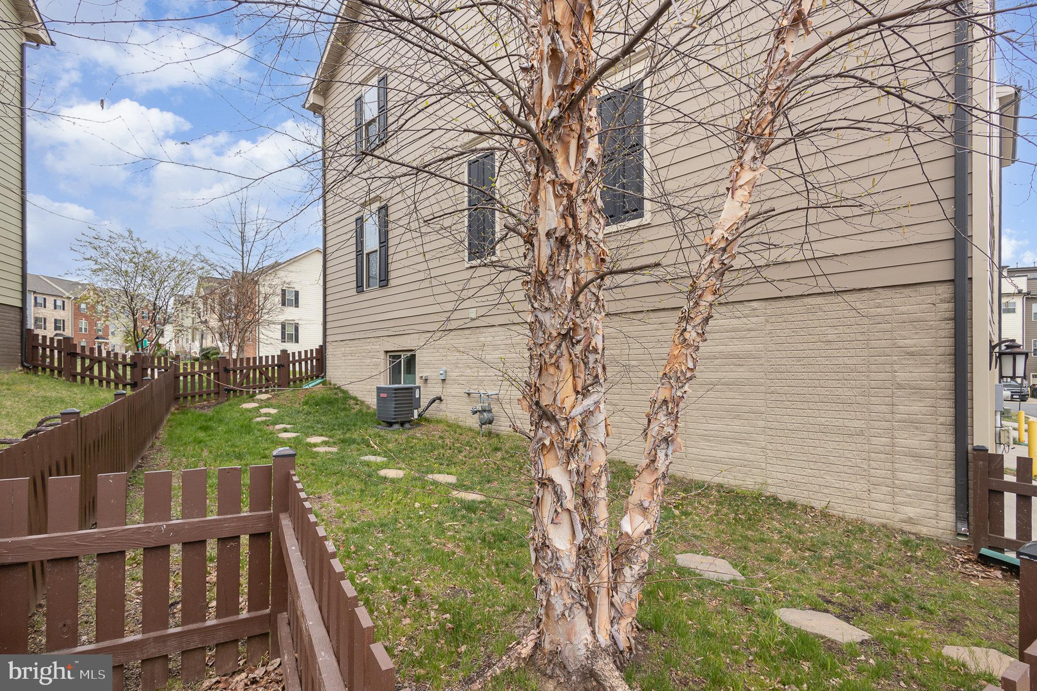 POTOMAC SHORES - Residential