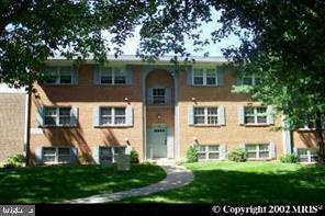 HICKORY HILLS CONDOMINIUMS - Residential Lease