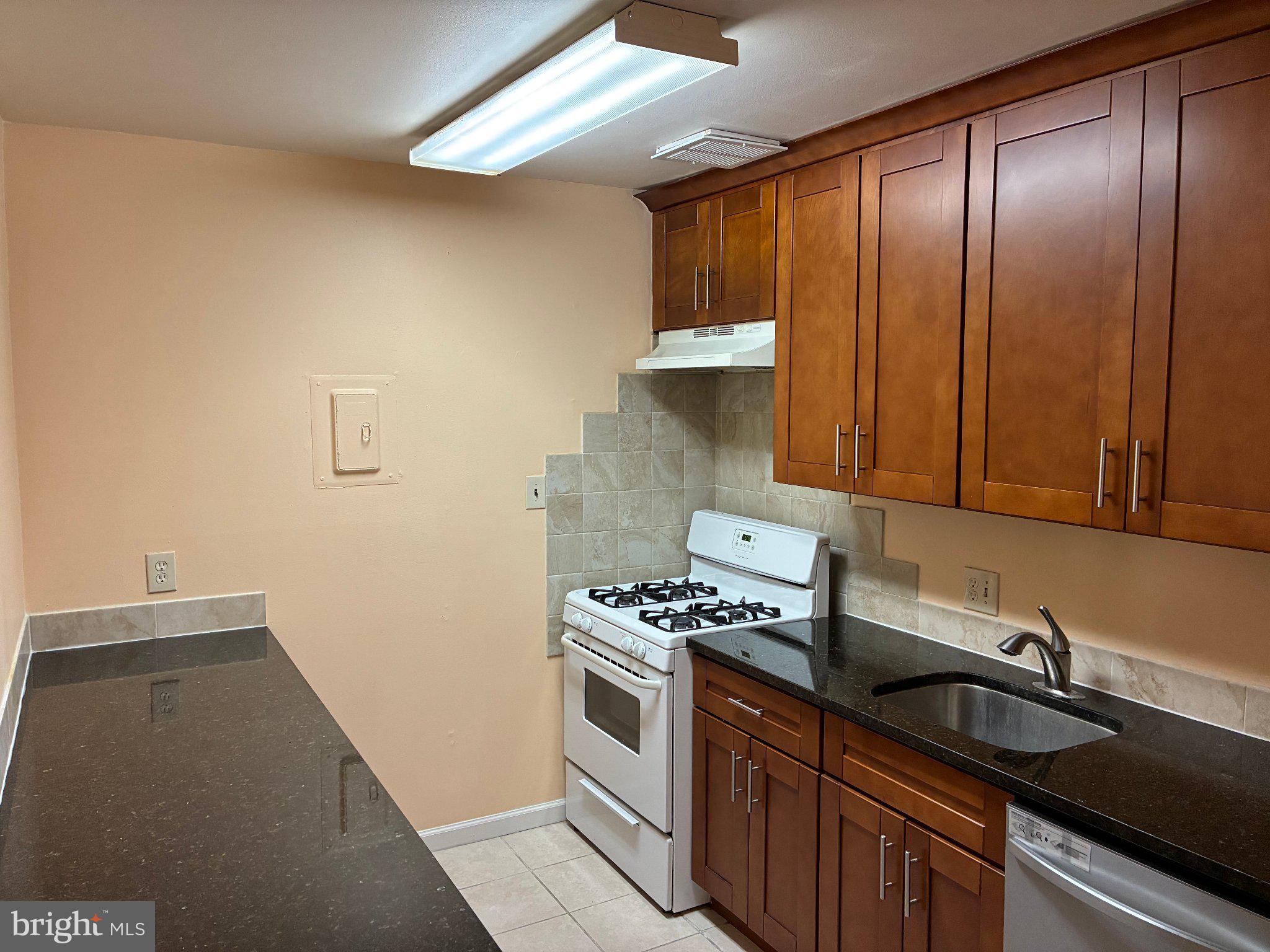 WALNUT GROVE - Residential