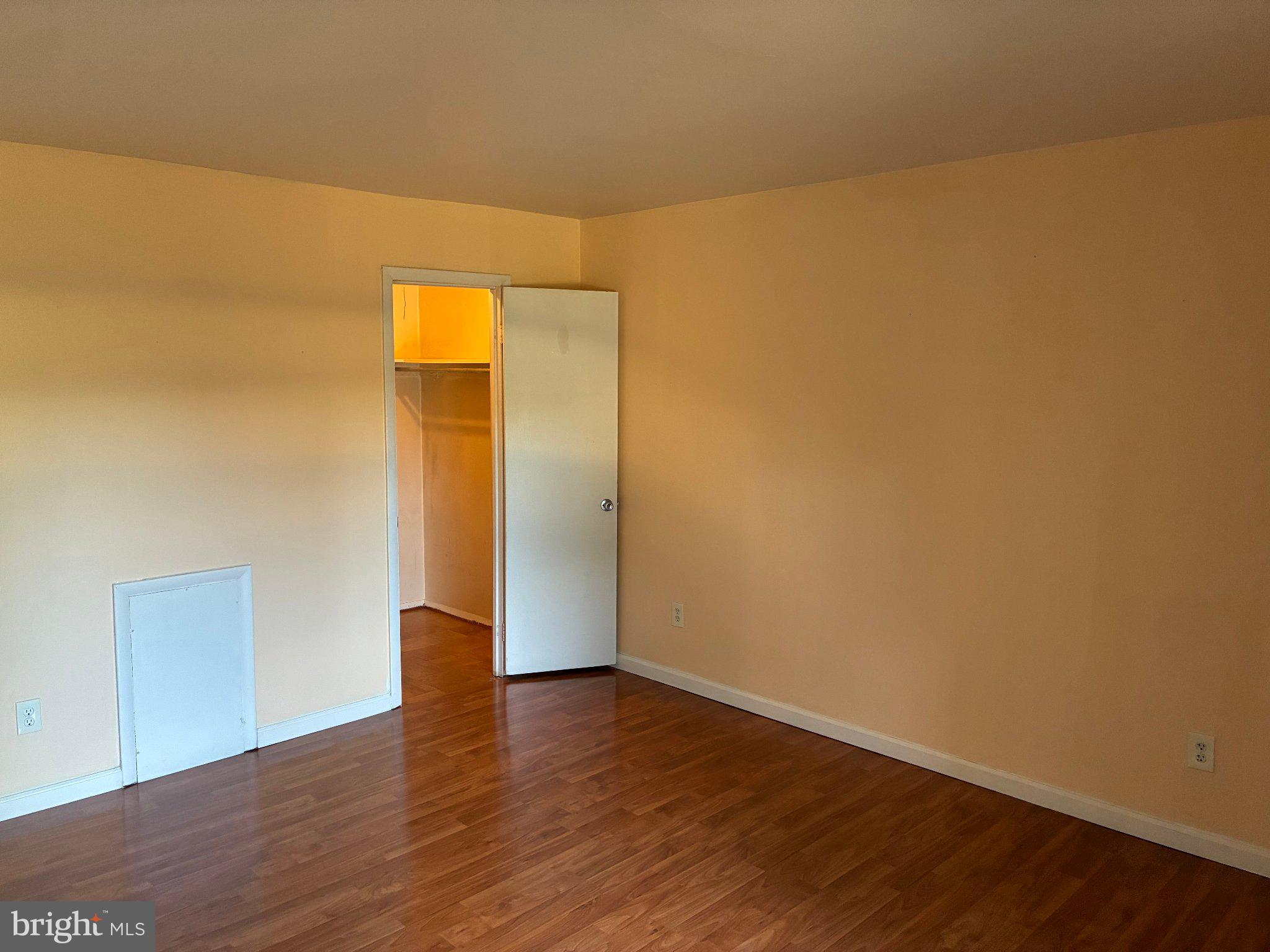 WALNUT GROVE - Residential