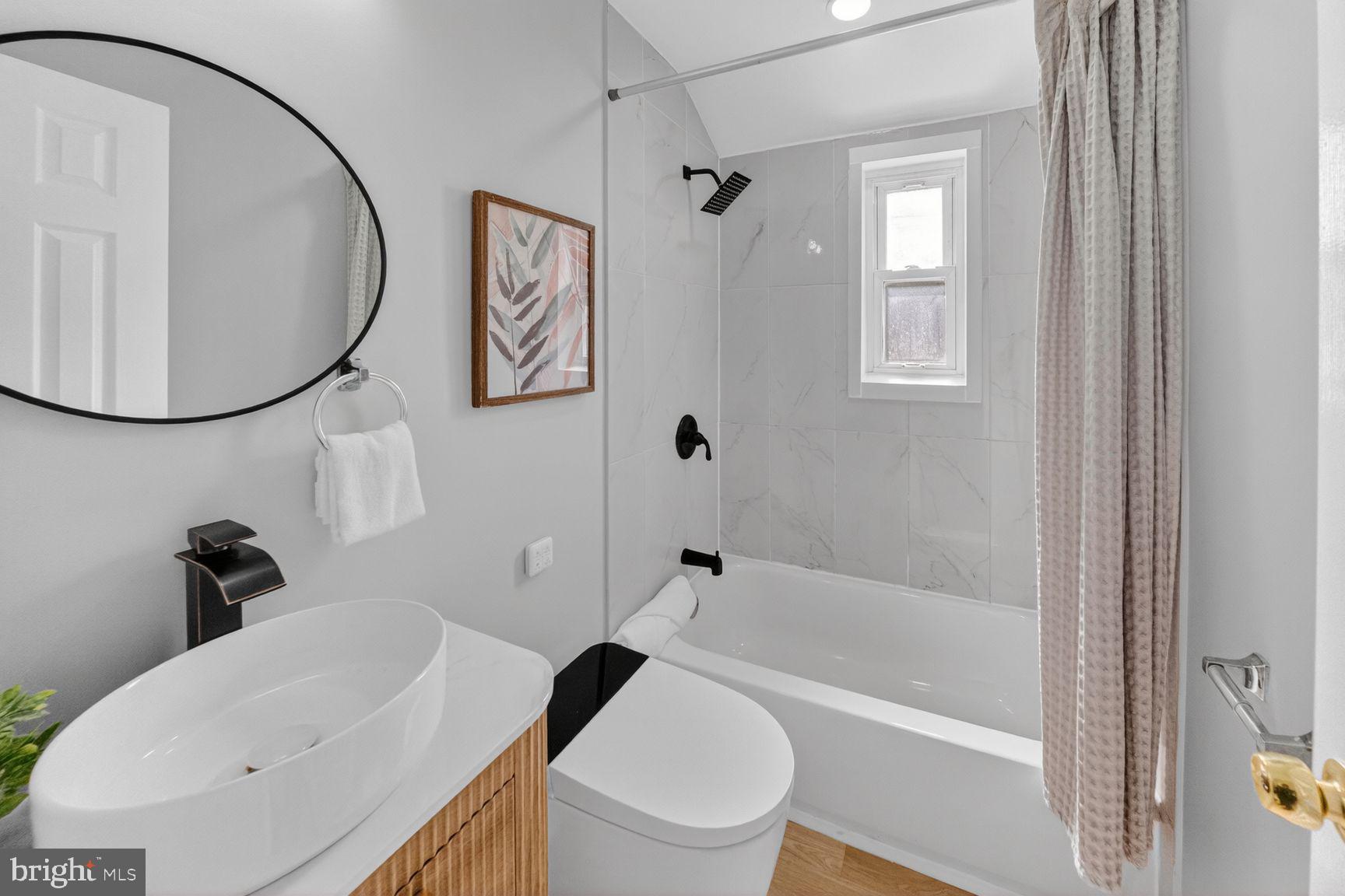 GLENMONT HILLS - Residential