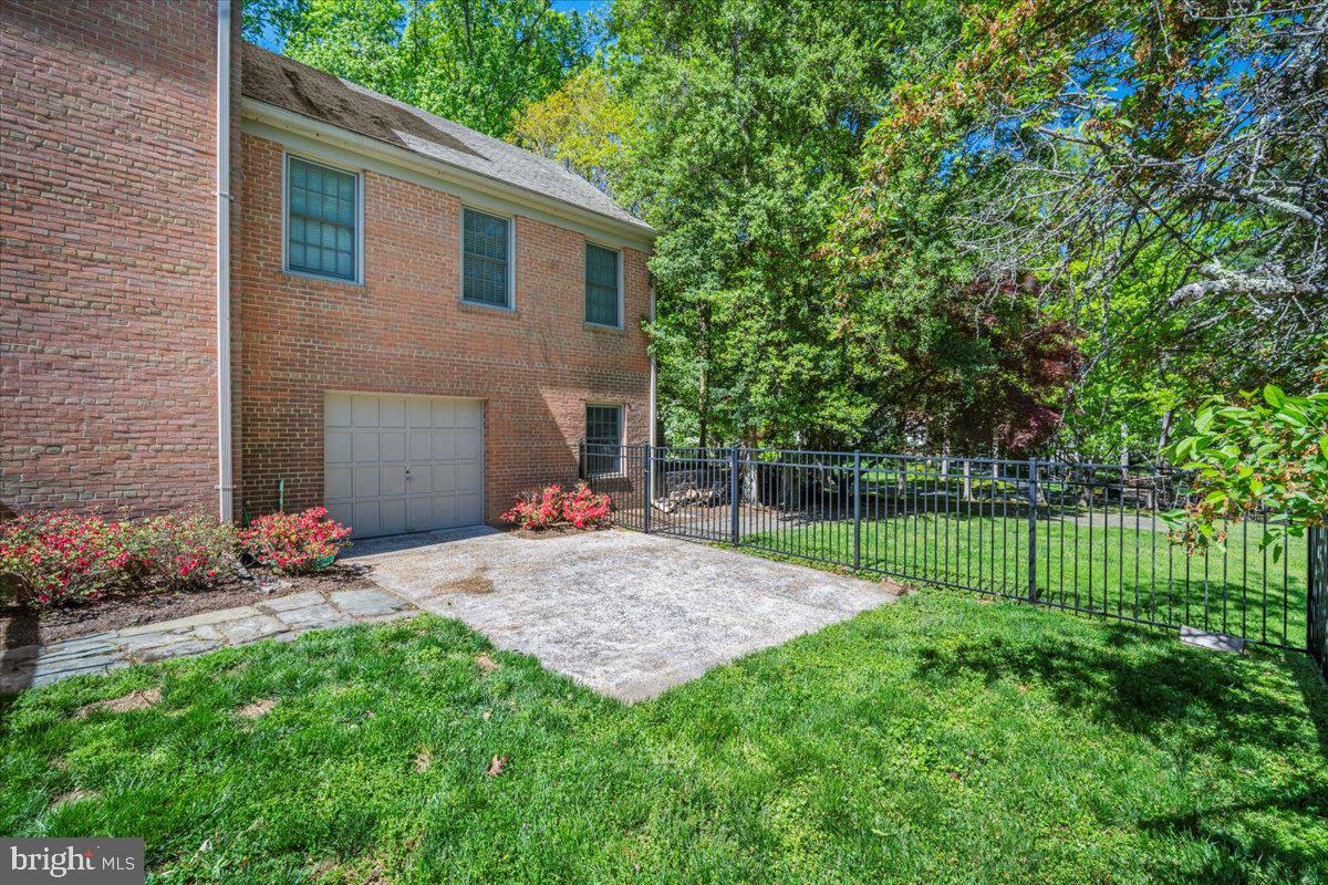 GREAT FALLS ESTATES - Residential