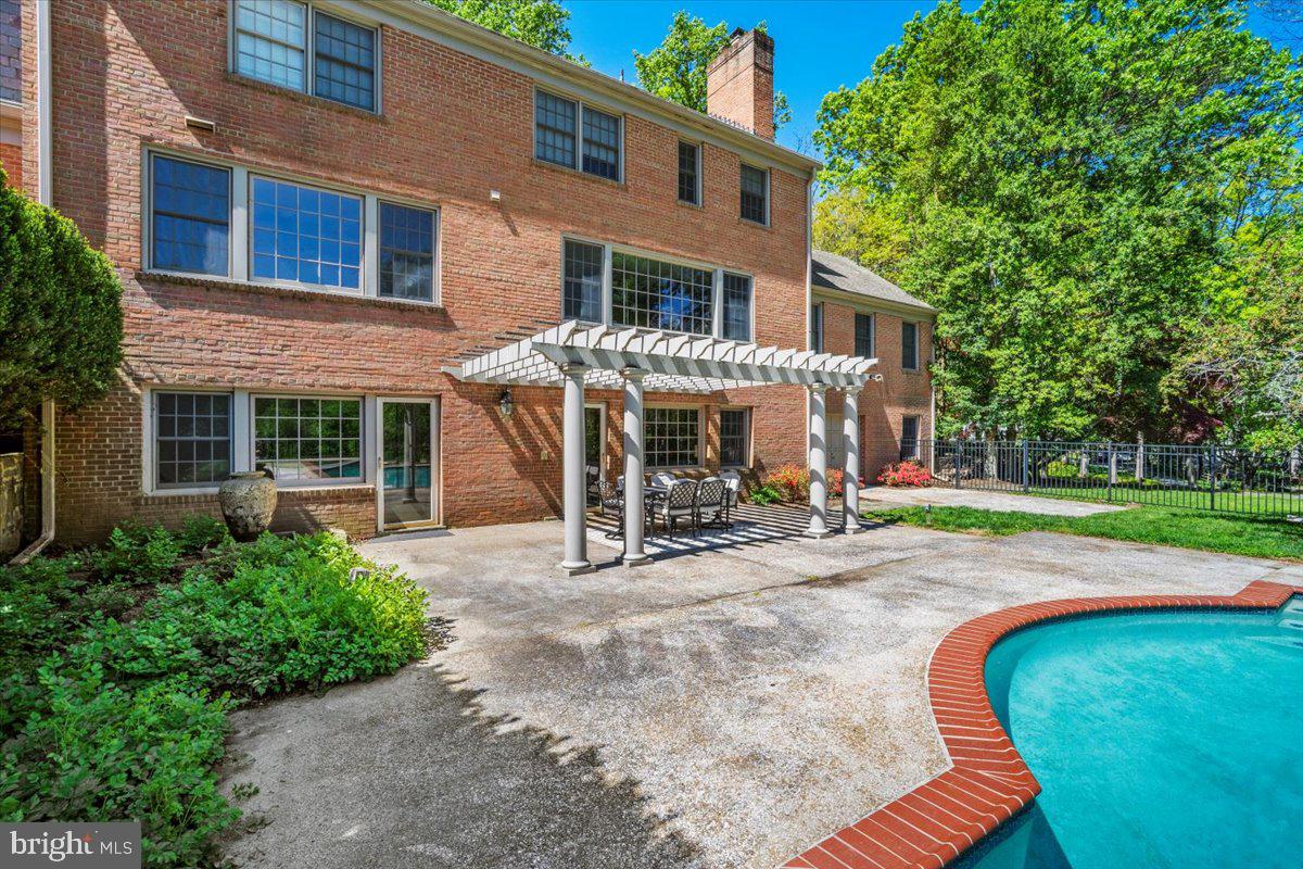 GREAT FALLS ESTATES - Residential
