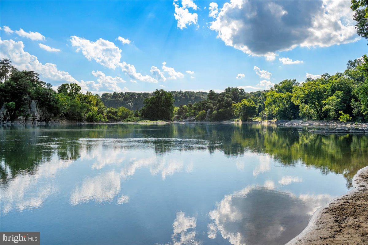 GREAT FALLS ESTATES - Residential