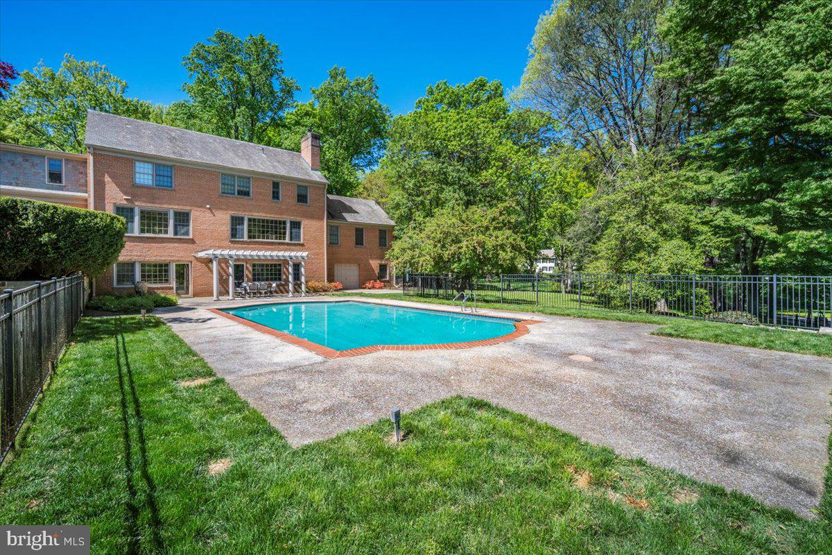 GREAT FALLS ESTATES - Residential