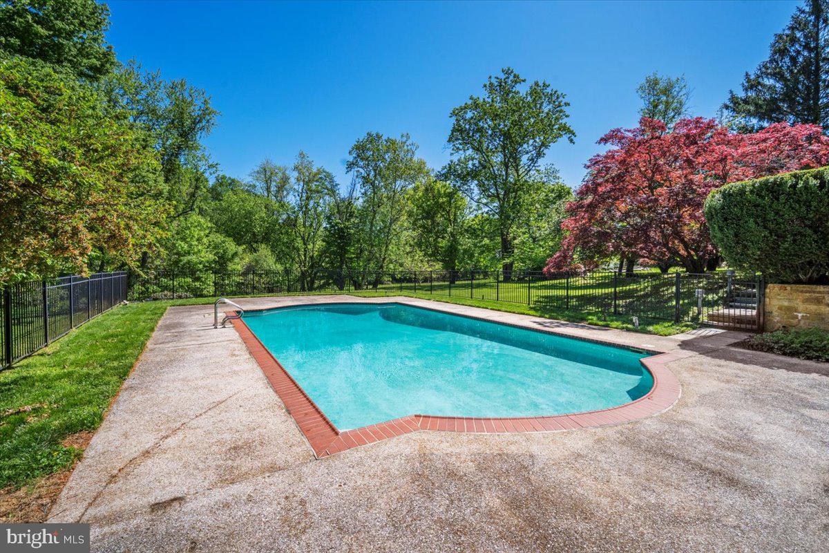 GREAT FALLS ESTATES - Residential