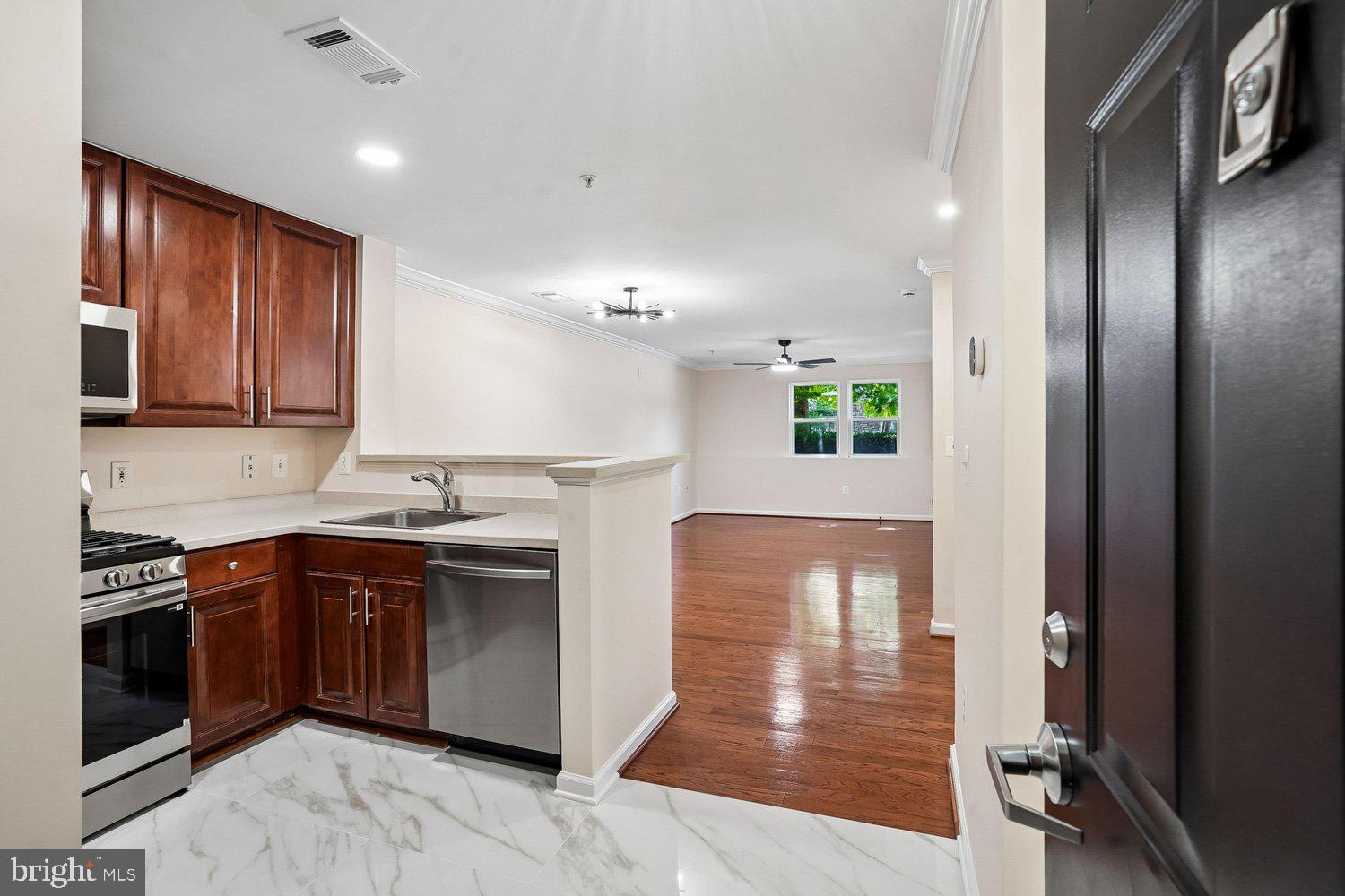 MARKET STREET AT TOWN CENTER - Residential