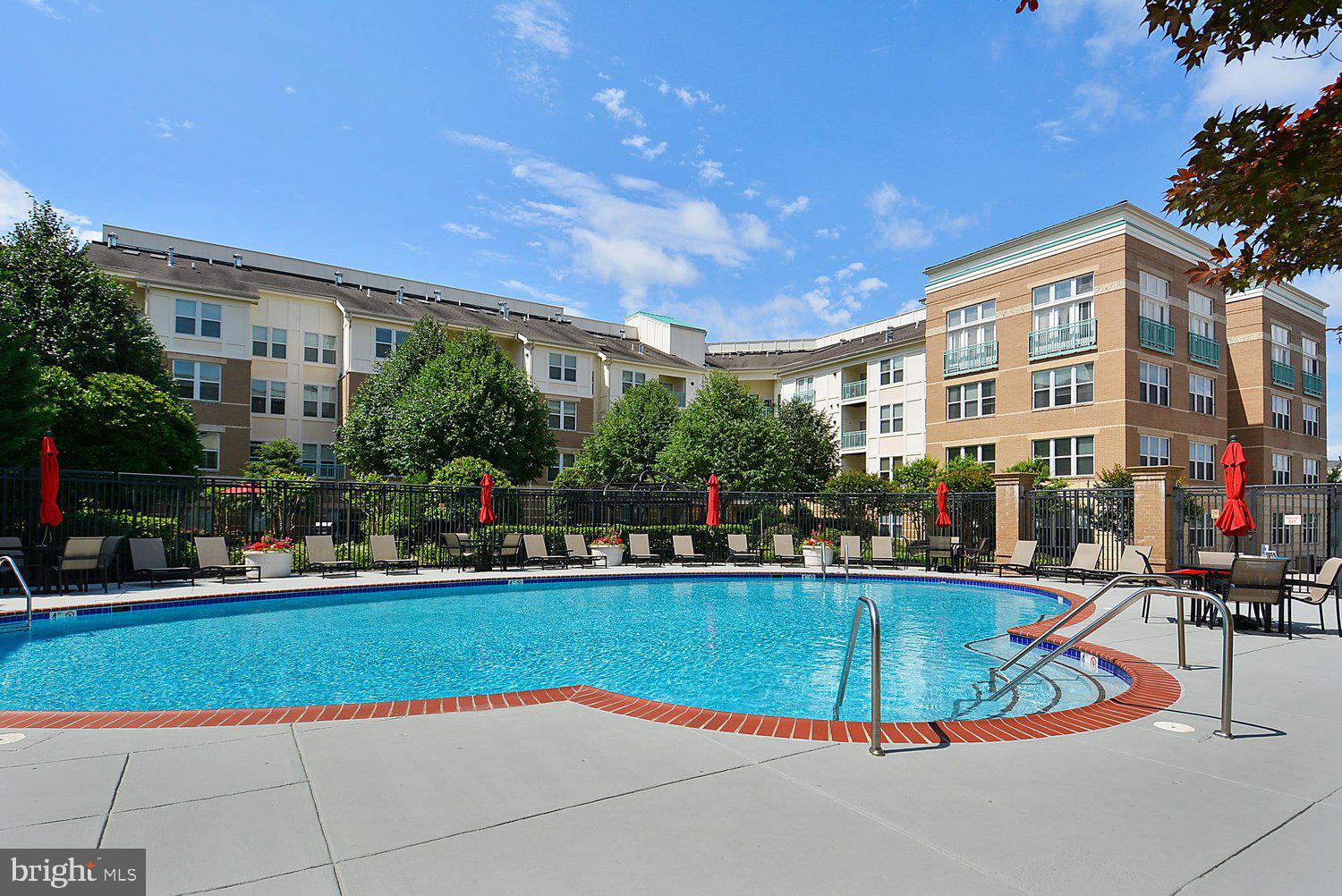 MARKET STREET AT TOWN CENTER - Residential