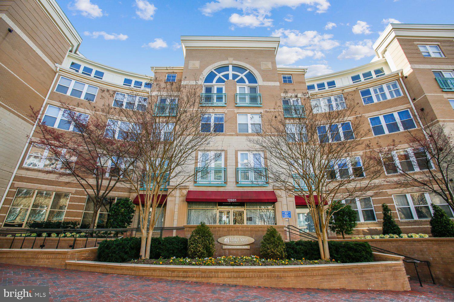 MARKET STREET AT TOWN CENTER - Residential