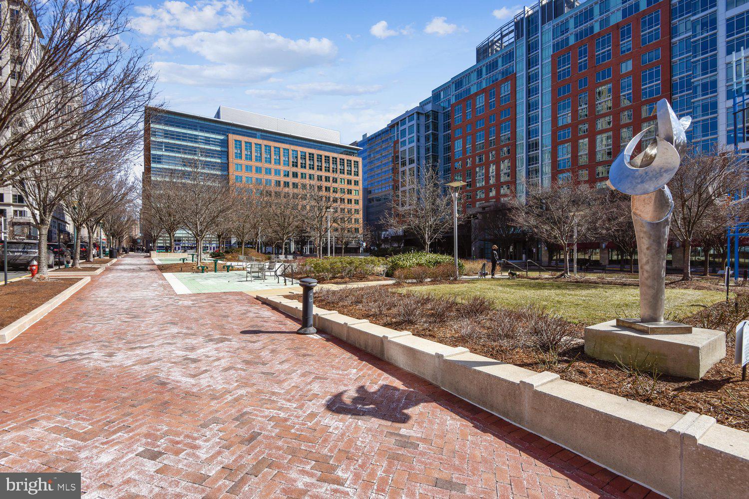 MARKET STREET AT TOWN CENTER - Residential
