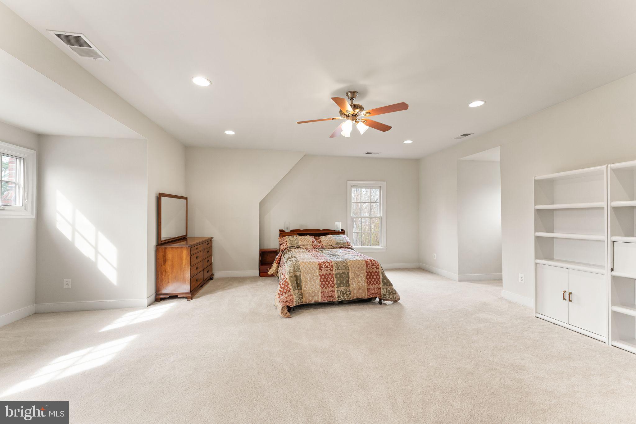 WEST MC LEAN - Residential
