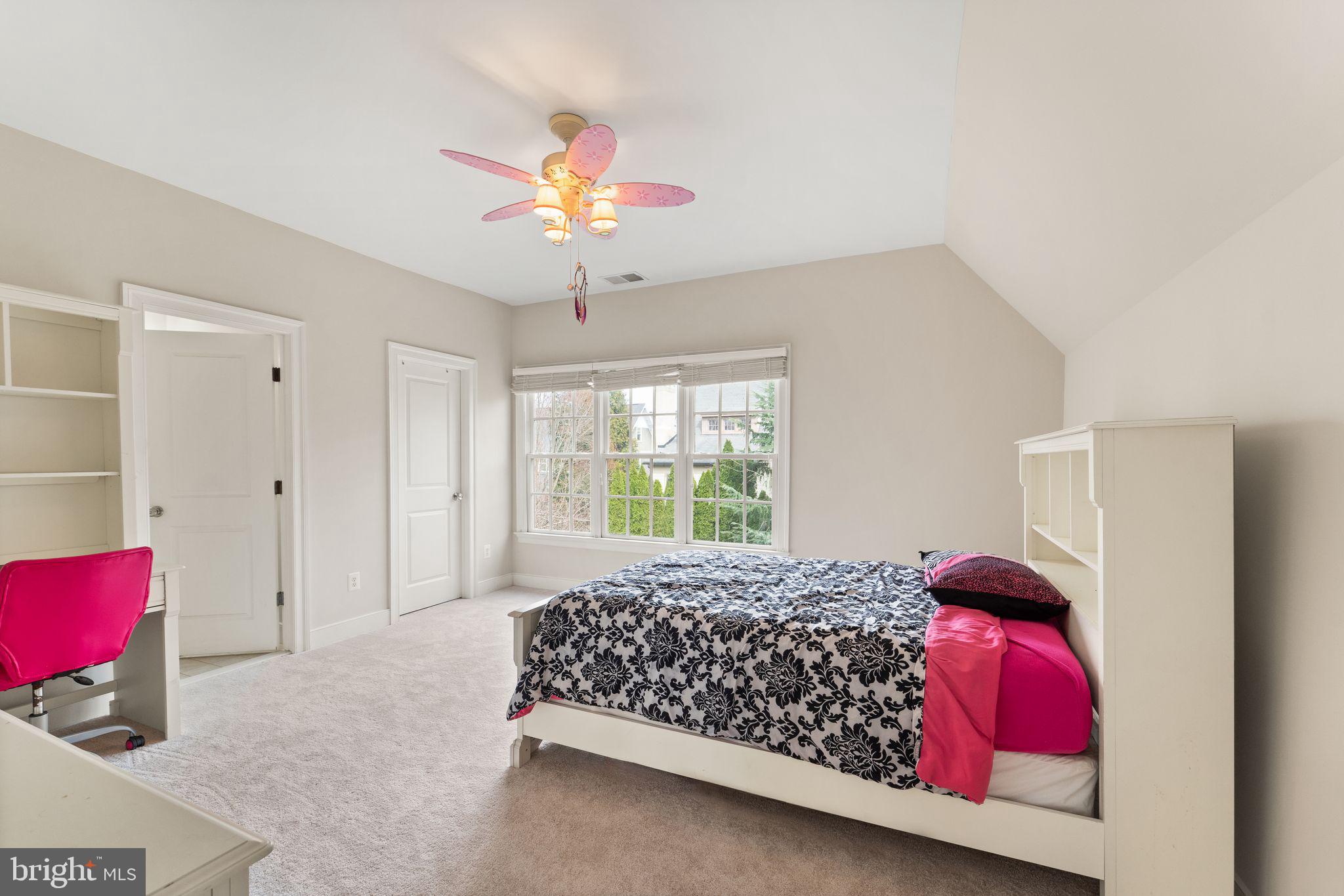 WEST MC LEAN - Residential