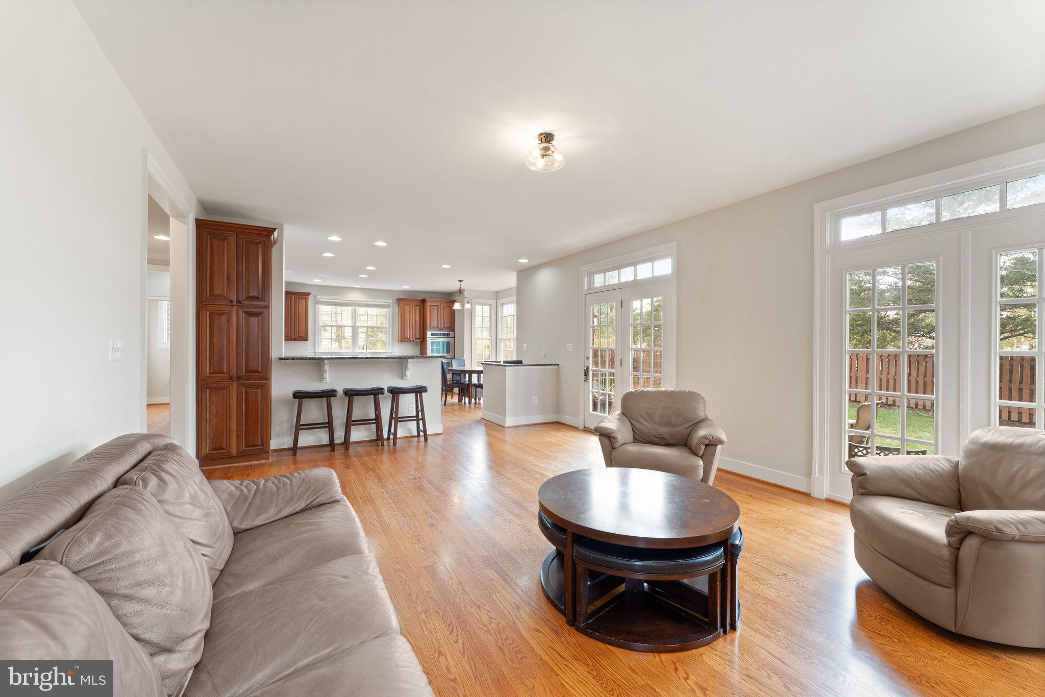 WEST MC LEAN - Residential