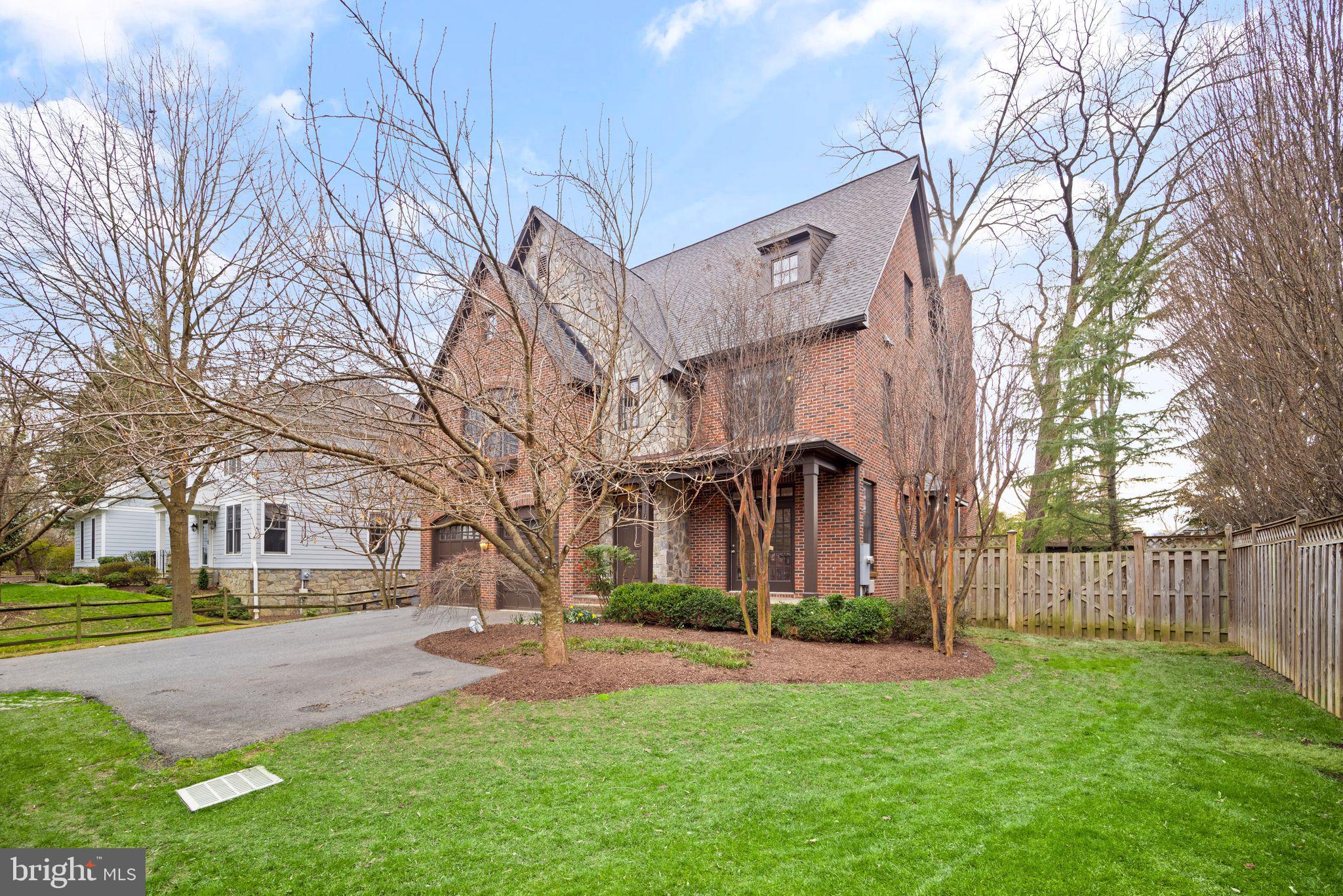 WEST MC LEAN - Residential