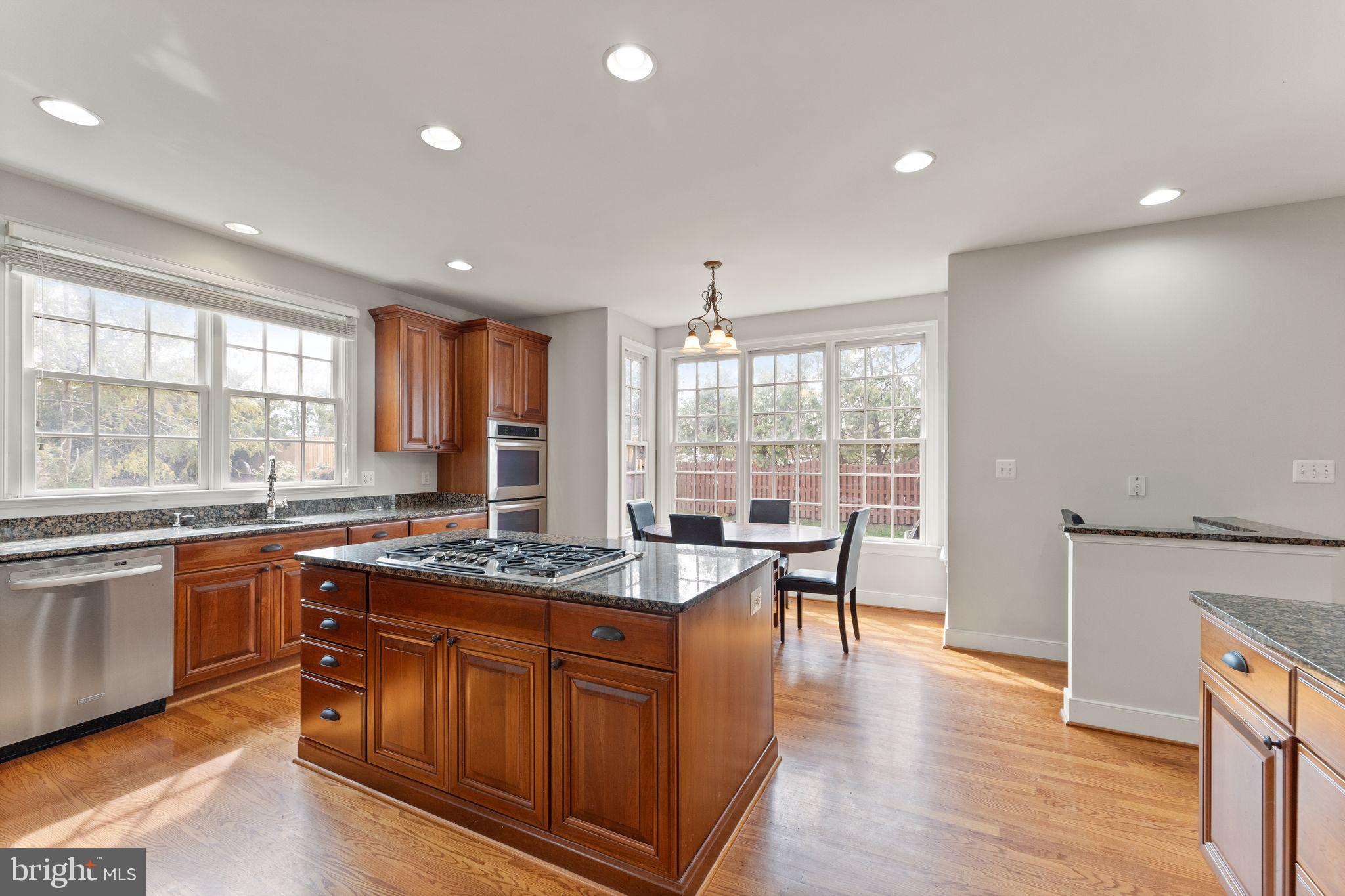 WEST MC LEAN - Residential