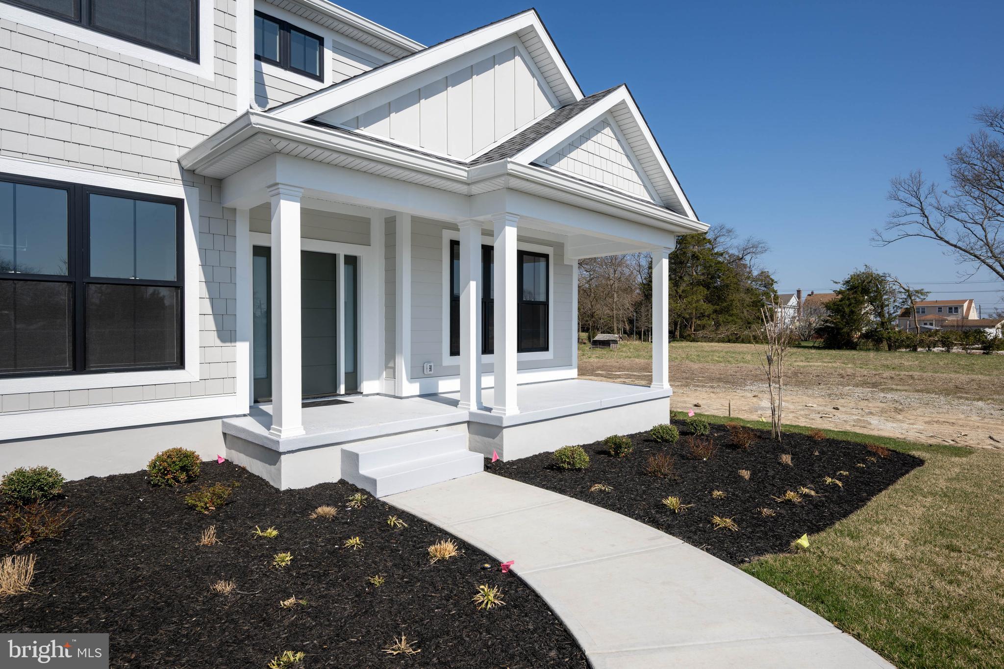 FISHERS COVE - Residential