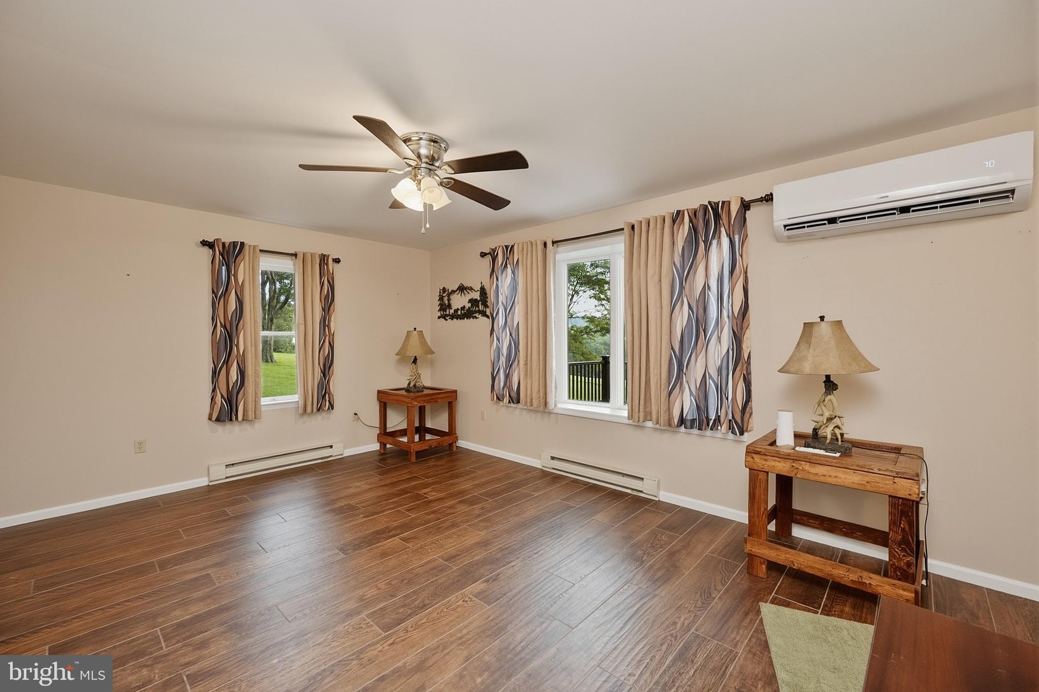 VALLEY VIEW - Residential