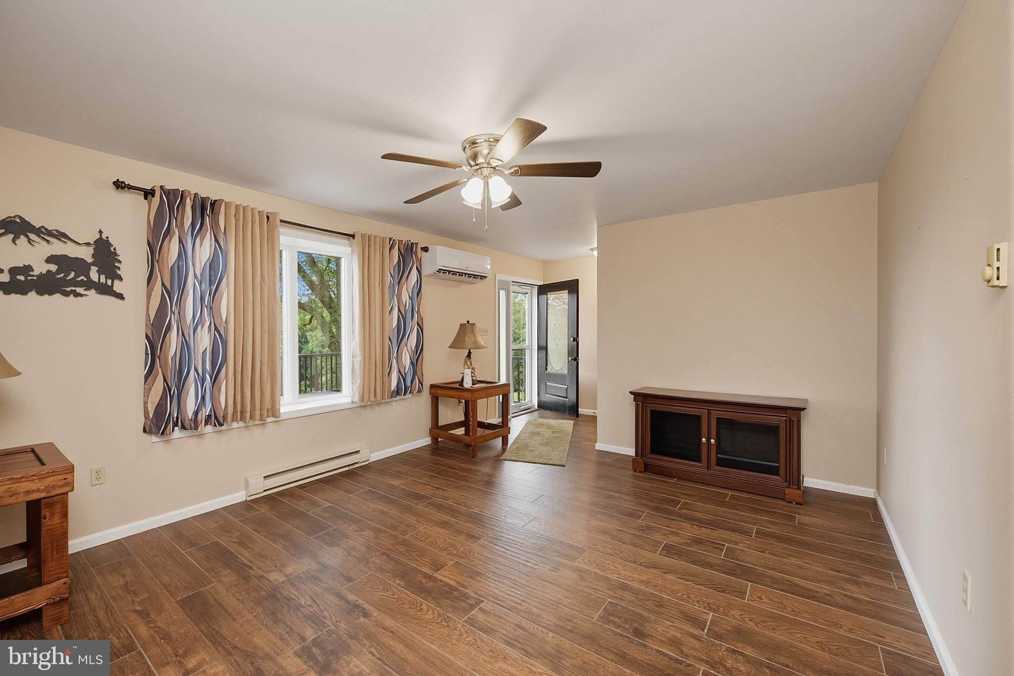 VALLEY VIEW - Residential