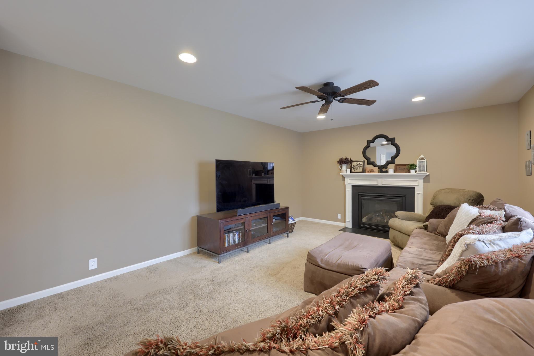 ARBOR GREENE - Residential