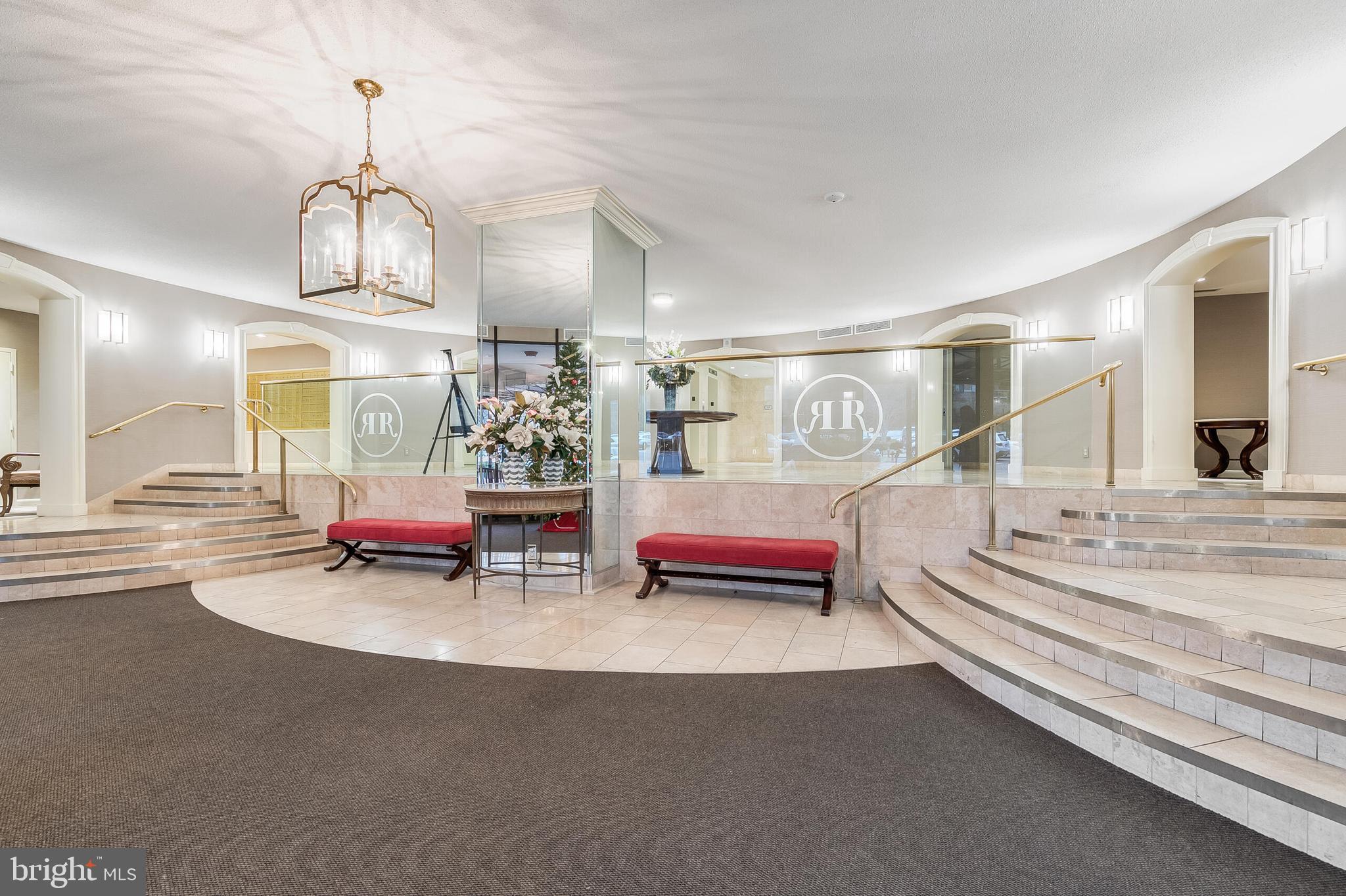 ROTONDA - Residential