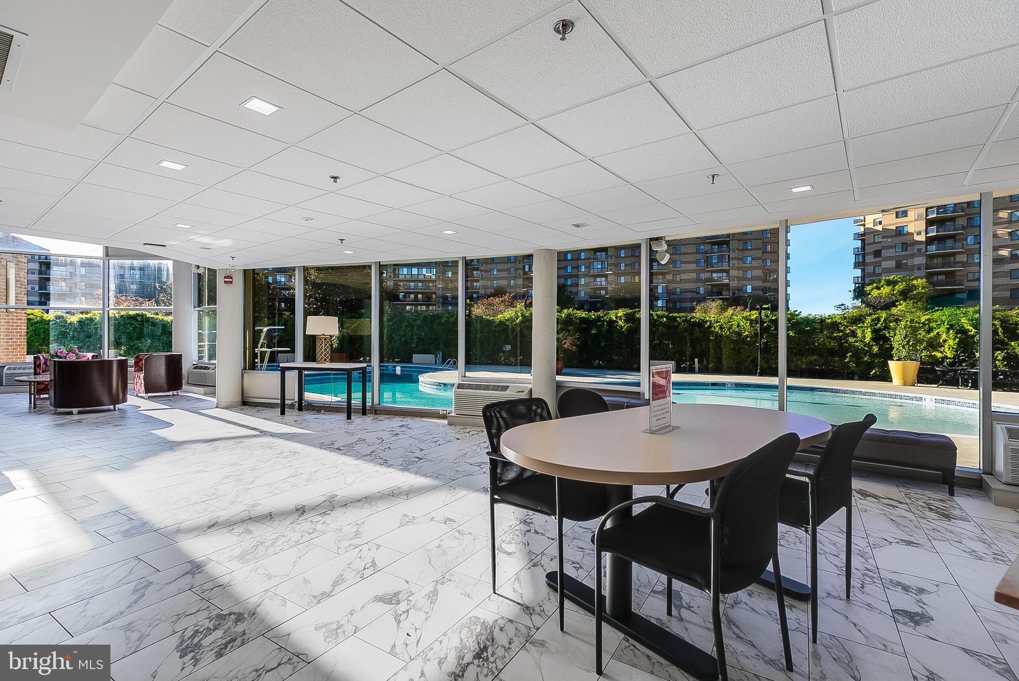 ROTONDA - Residential