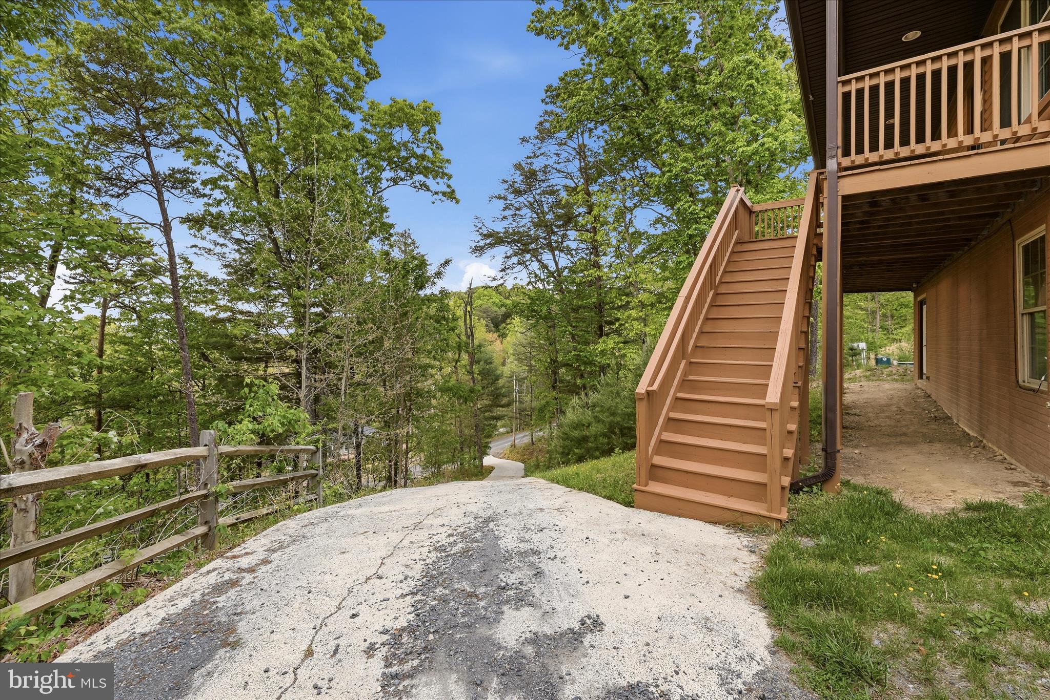 SHEN FARMS CHAIN SPRING - Residential