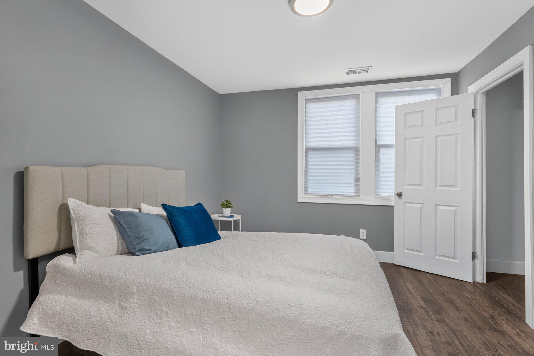 WAVERLY - Residential