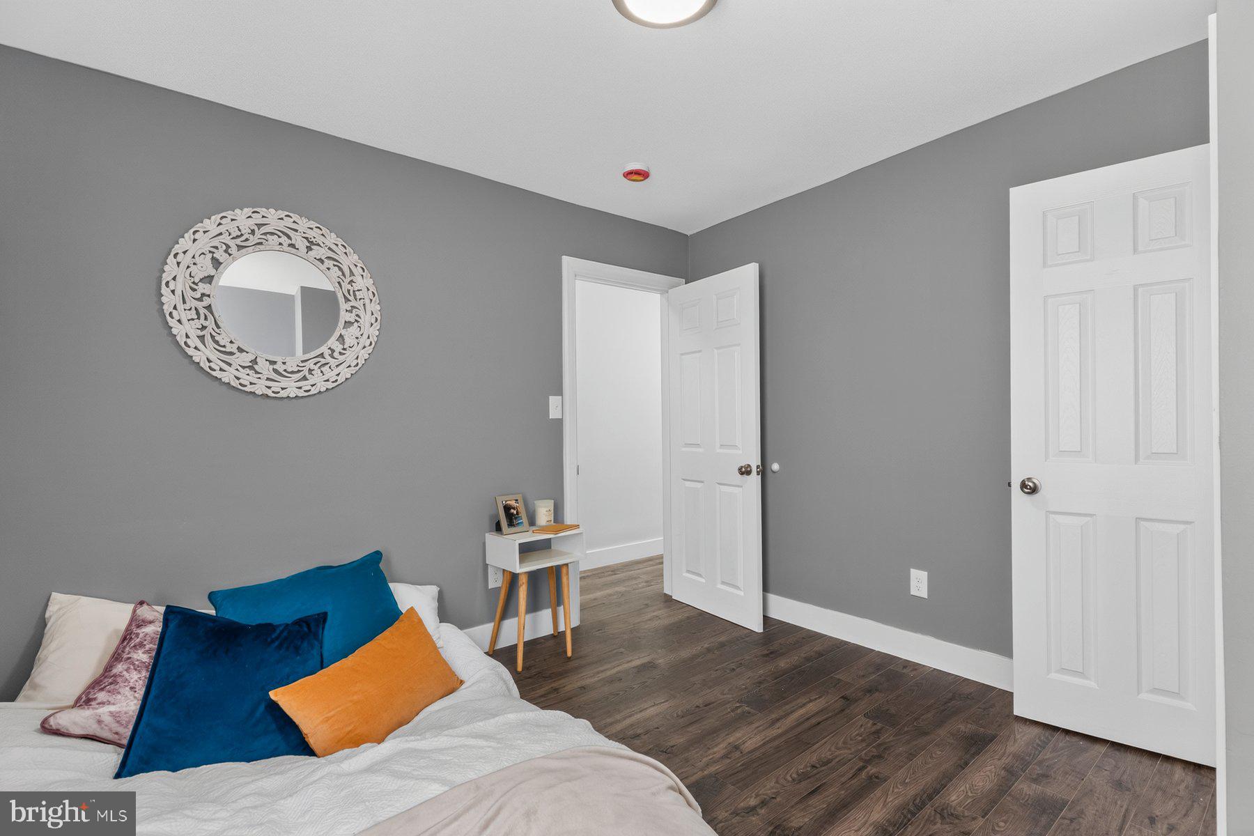 WAVERLY - Residential