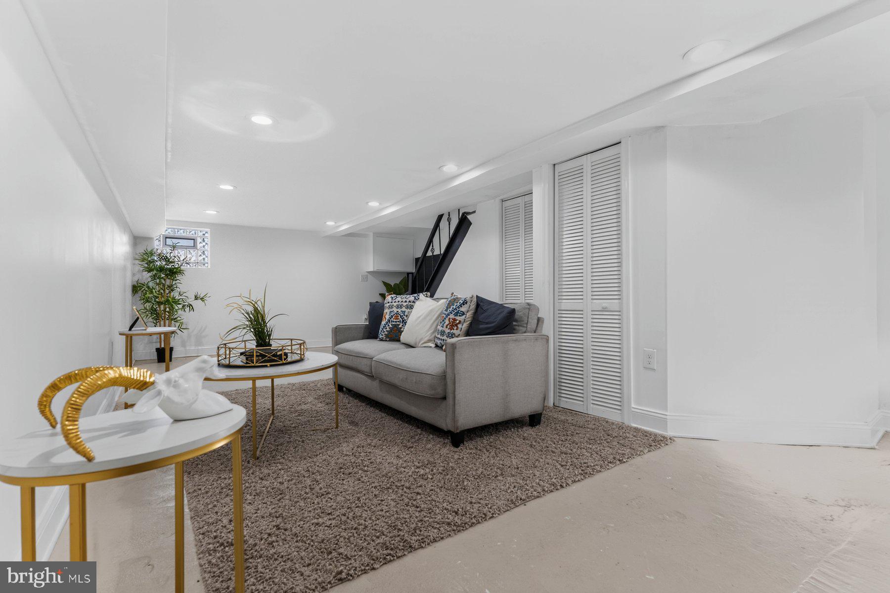 WAVERLY - Residential